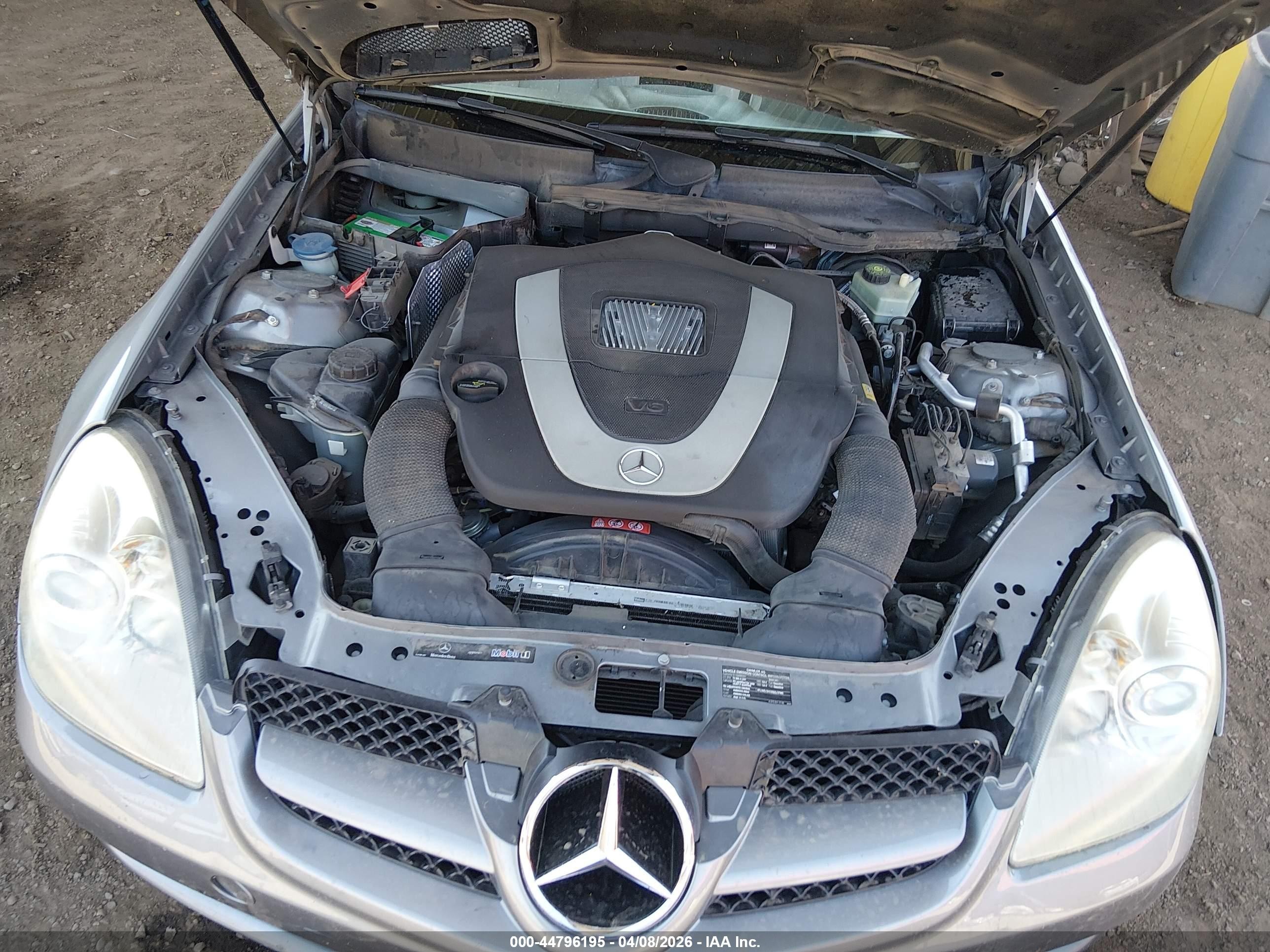 2009 Mercedes-benz Slk 300   Серебряный vin: WDBWK54F29F191008