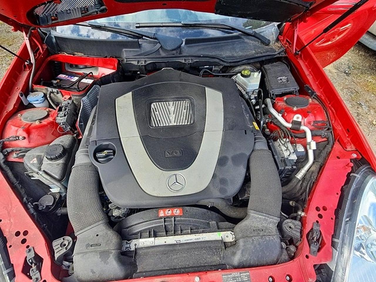 2009 Mercedes-benz Slk 300 Red vin: WDBWK54F29F191574