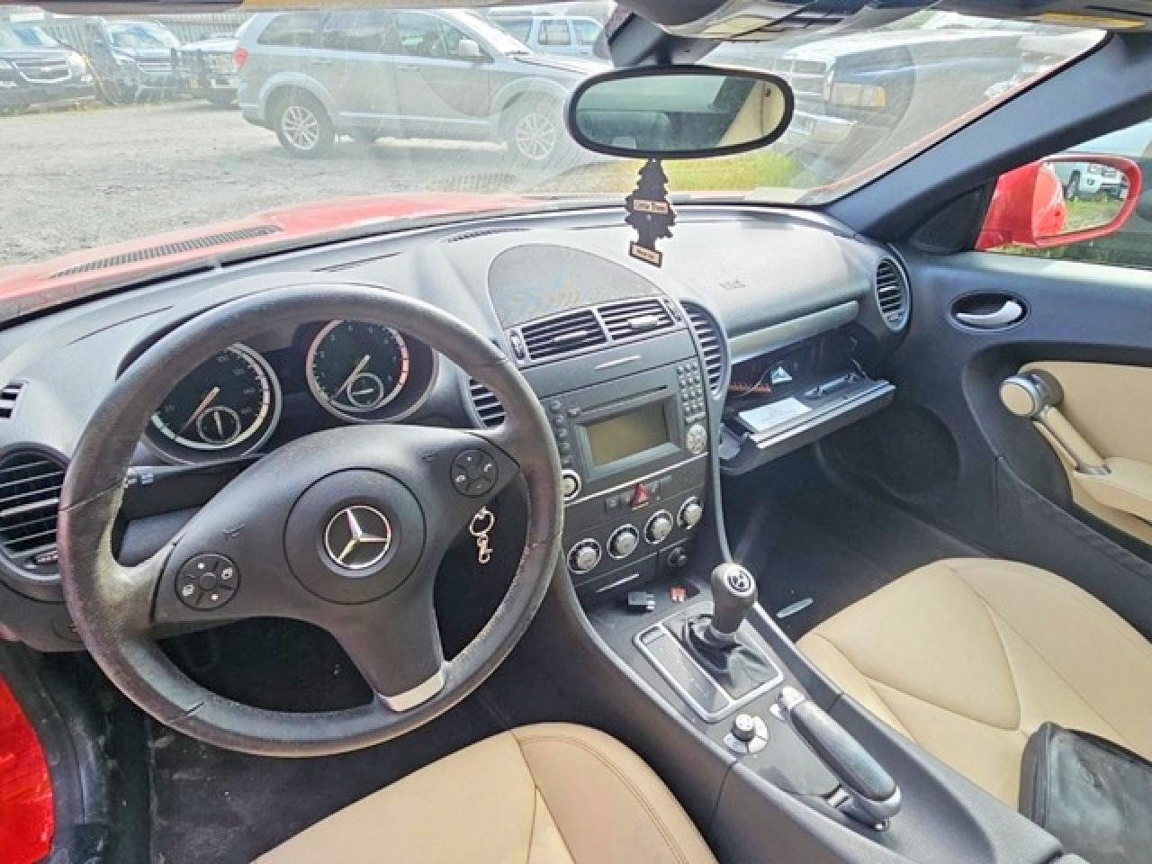 2009 Mercedes-benz Slk 300 Red vin: WDBWK54F29F191574