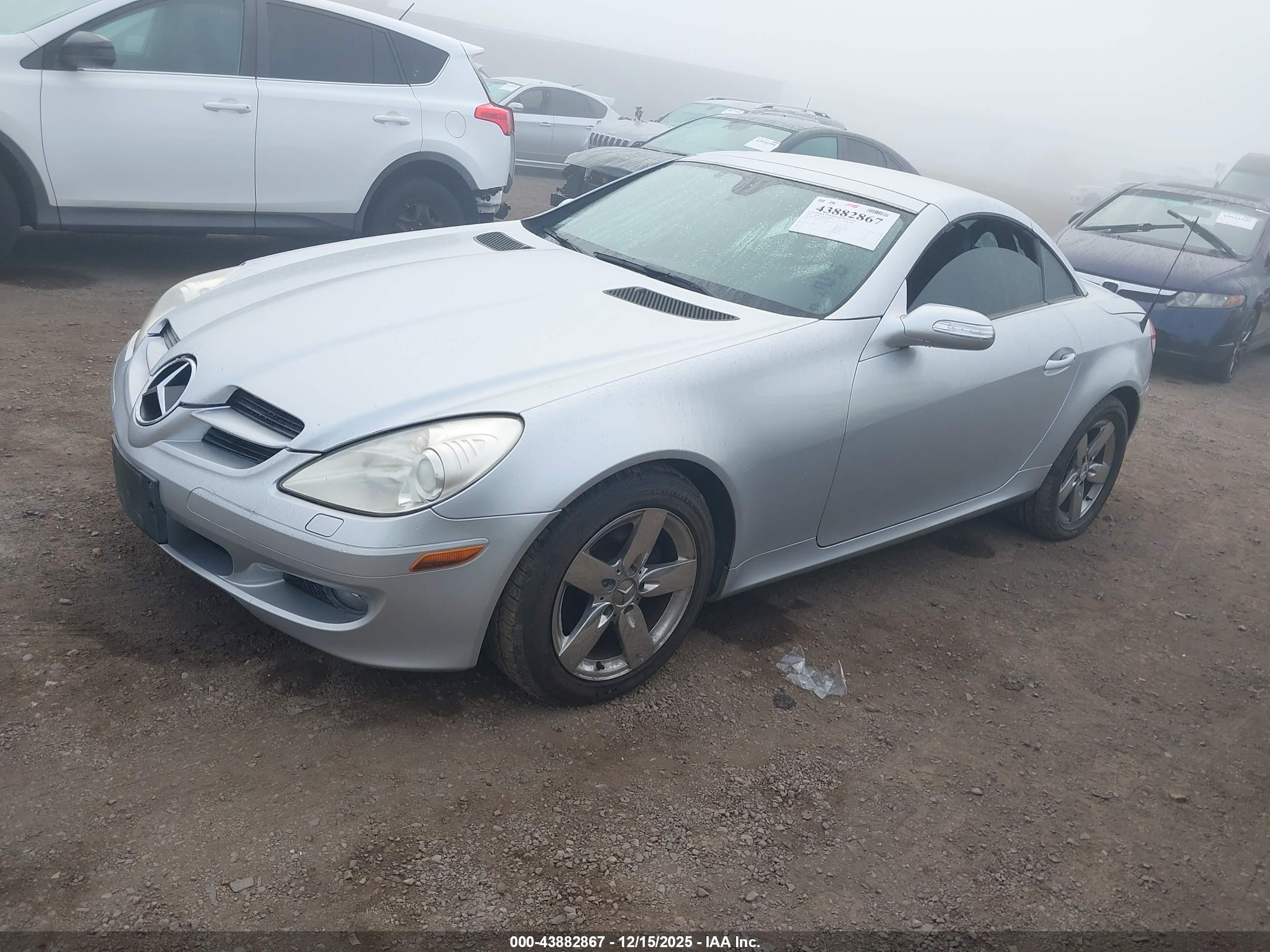 2007 Mercedes-benz Slk 280   Silver vin: WDBWK54F47F133592