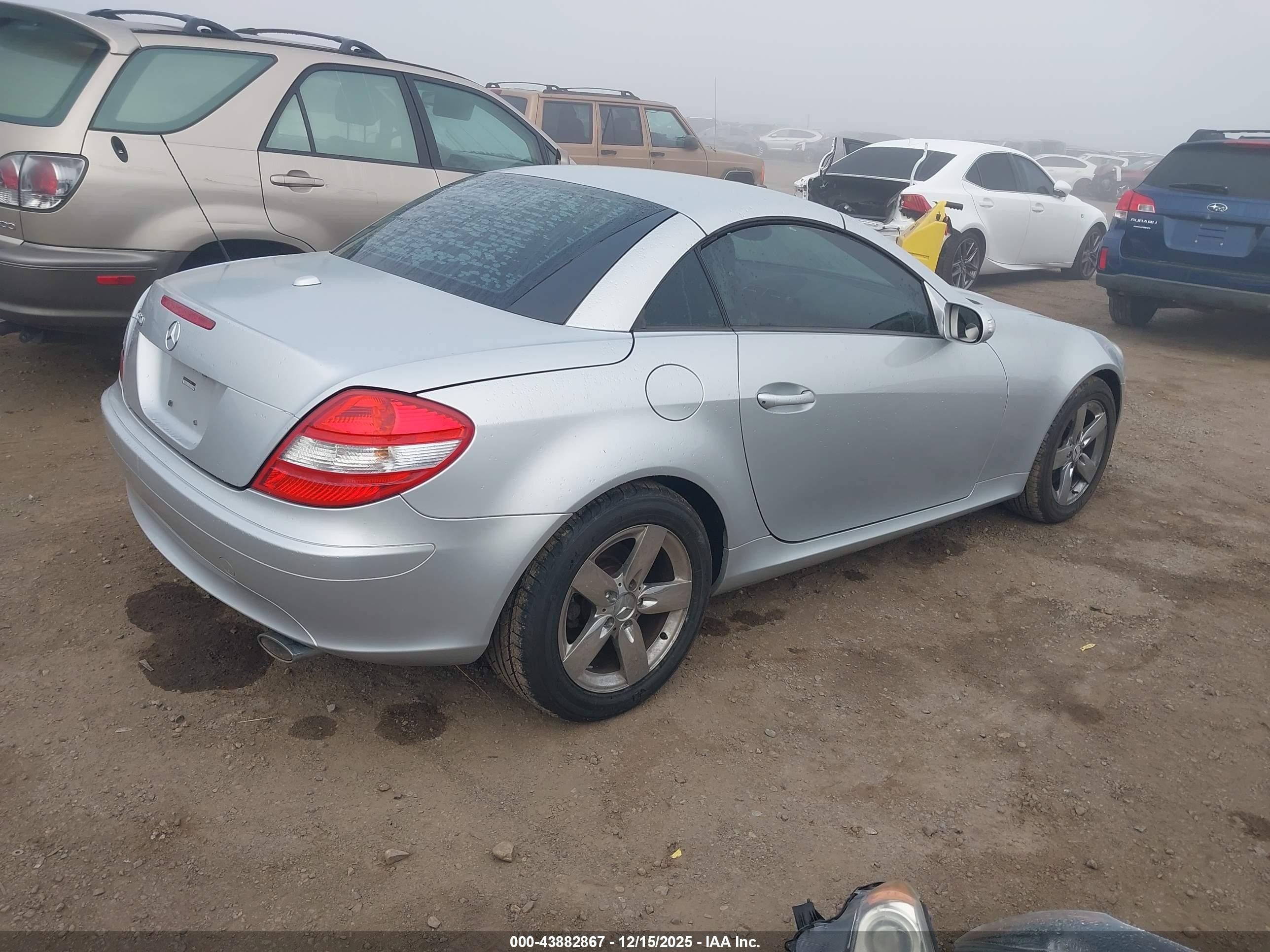 2007 Mercedes-benz Slk 280   Silver vin: WDBWK54F47F133592