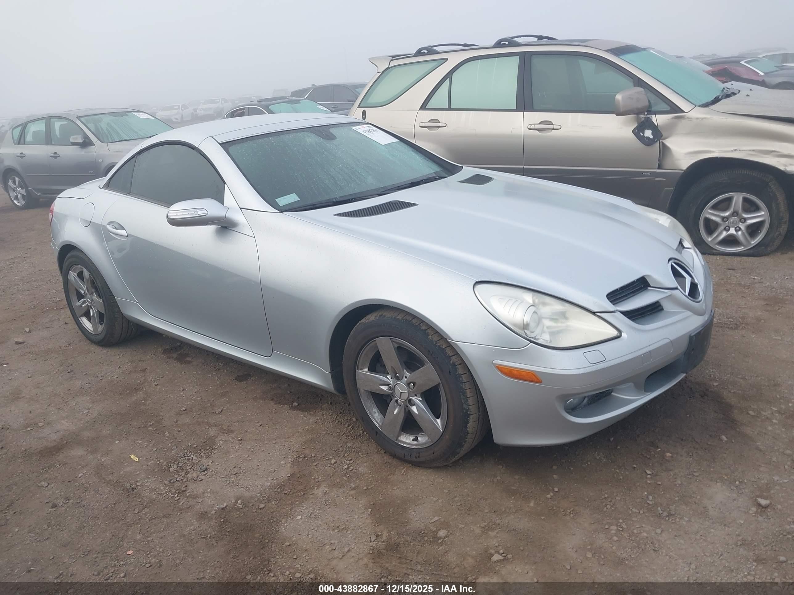 2007 Mercedes-benz Slk 280   Silver vin: WDBWK54F47F133592