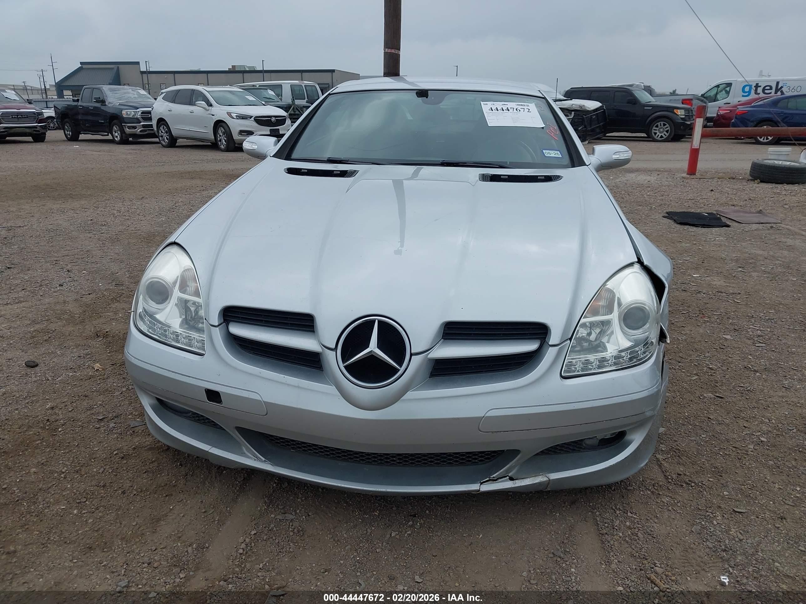 2007 Mercedes-benz Slk 280   Silver vin: WDBWK54F47F157522
