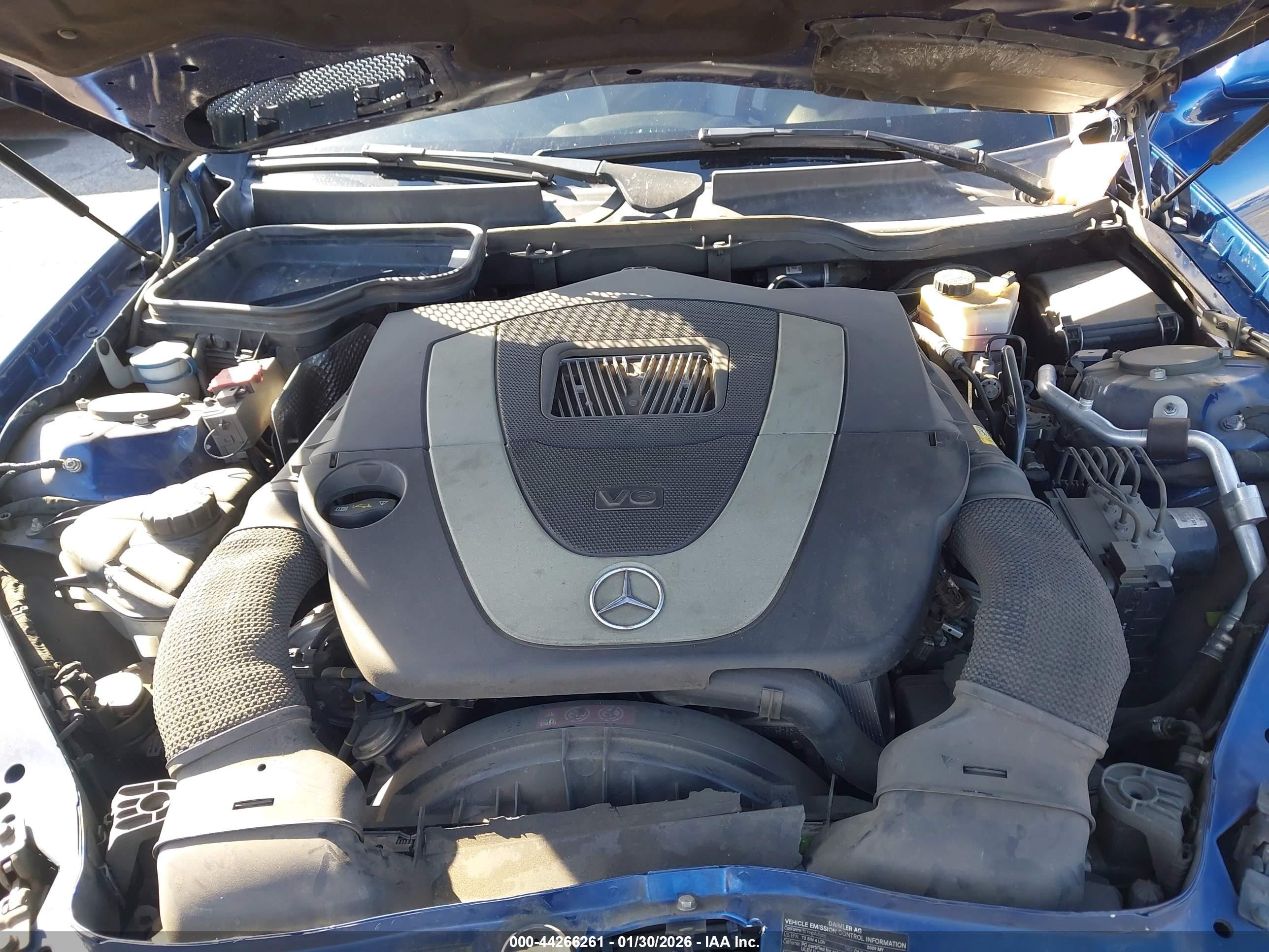 2009 Mercedes-benz Slk 300   Blue vin: WDBWK54F49F209508