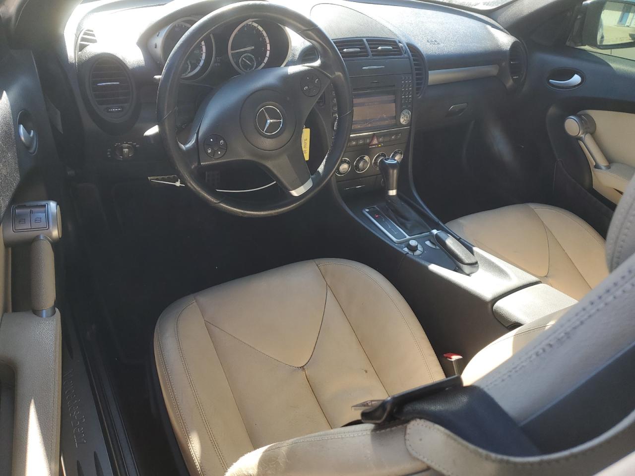 2009 Mercedes-benz Slk 300 Black vin: WDBWK54F49F210349