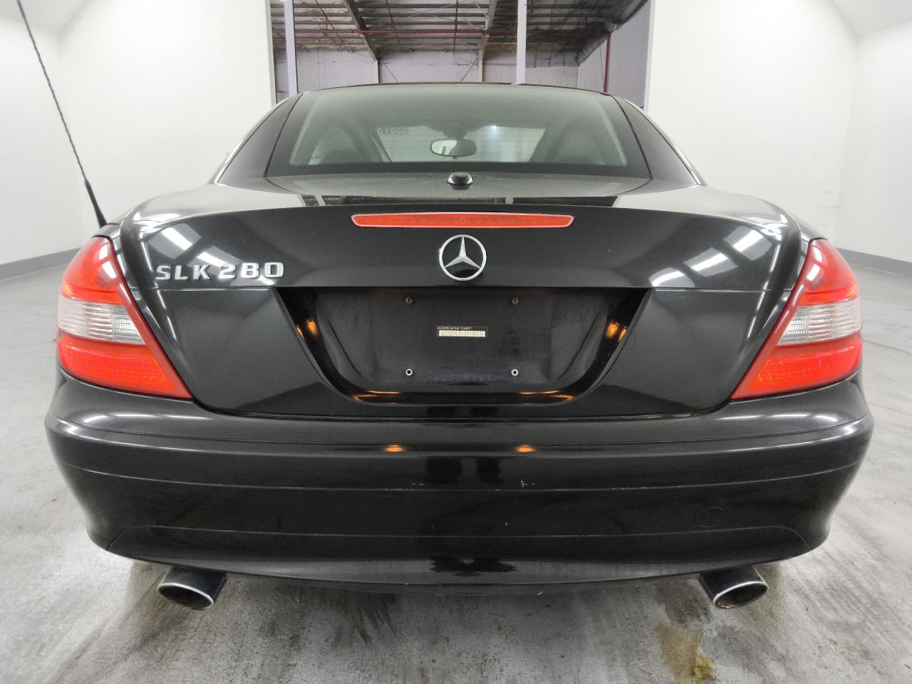 2006 Mercedes-benz Slk 280 Black vin: WDBWK54F56F124897 Damage: Rear Bumper, Chipped, 5