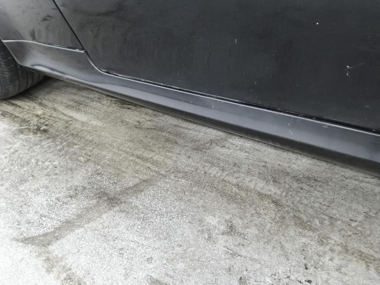 2006 Mercedes-benz Slk 280 Black vin: WDBWK54F56F124897 Damage: Left Rocker Panel Molding, Chipped, 3