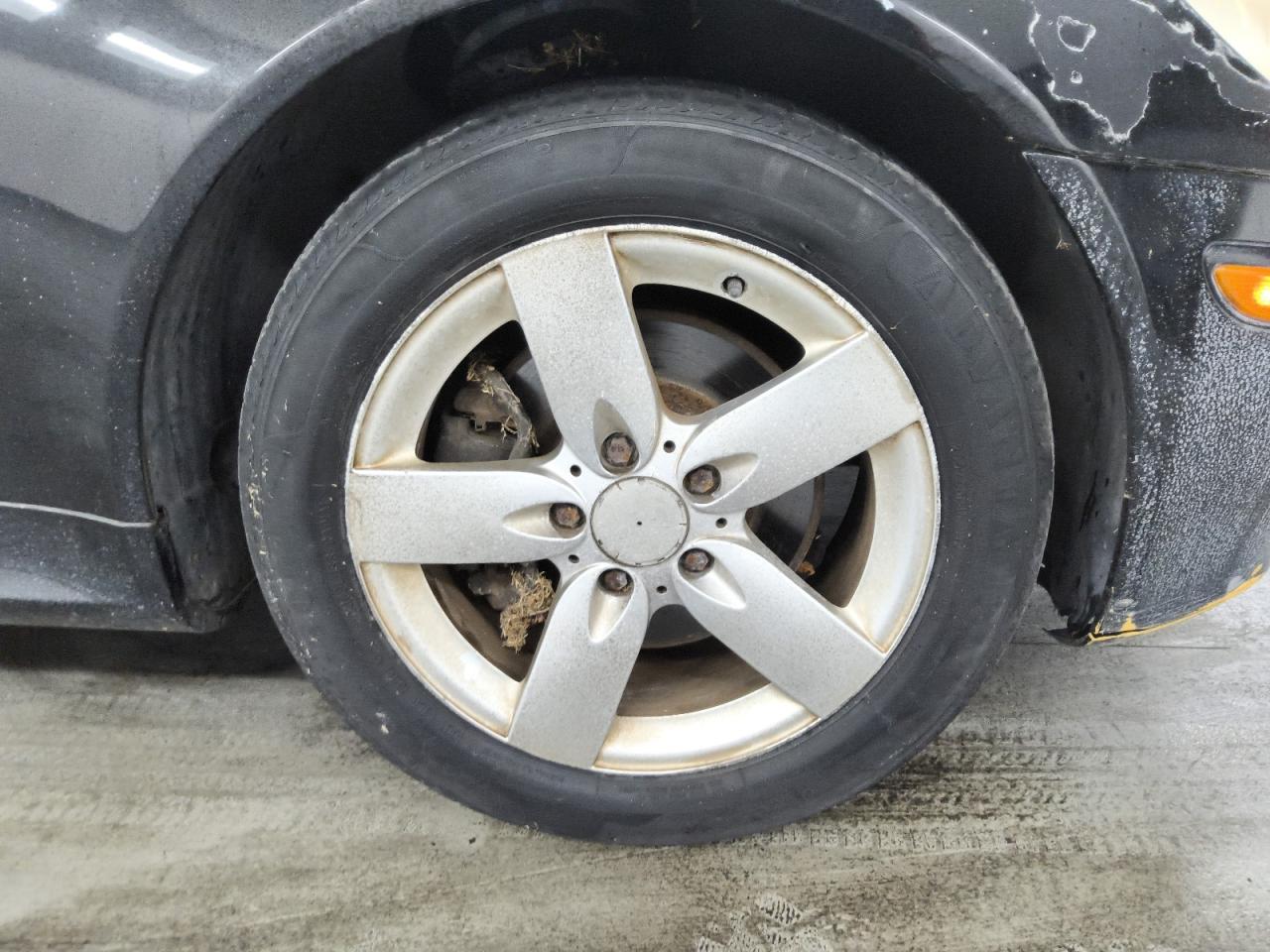 2006 Mercedes-benz Slk 280 Black vin: WDBWK54F56F124897 Damage: Right Front Wheel, Curb Rash, > 12 Inches