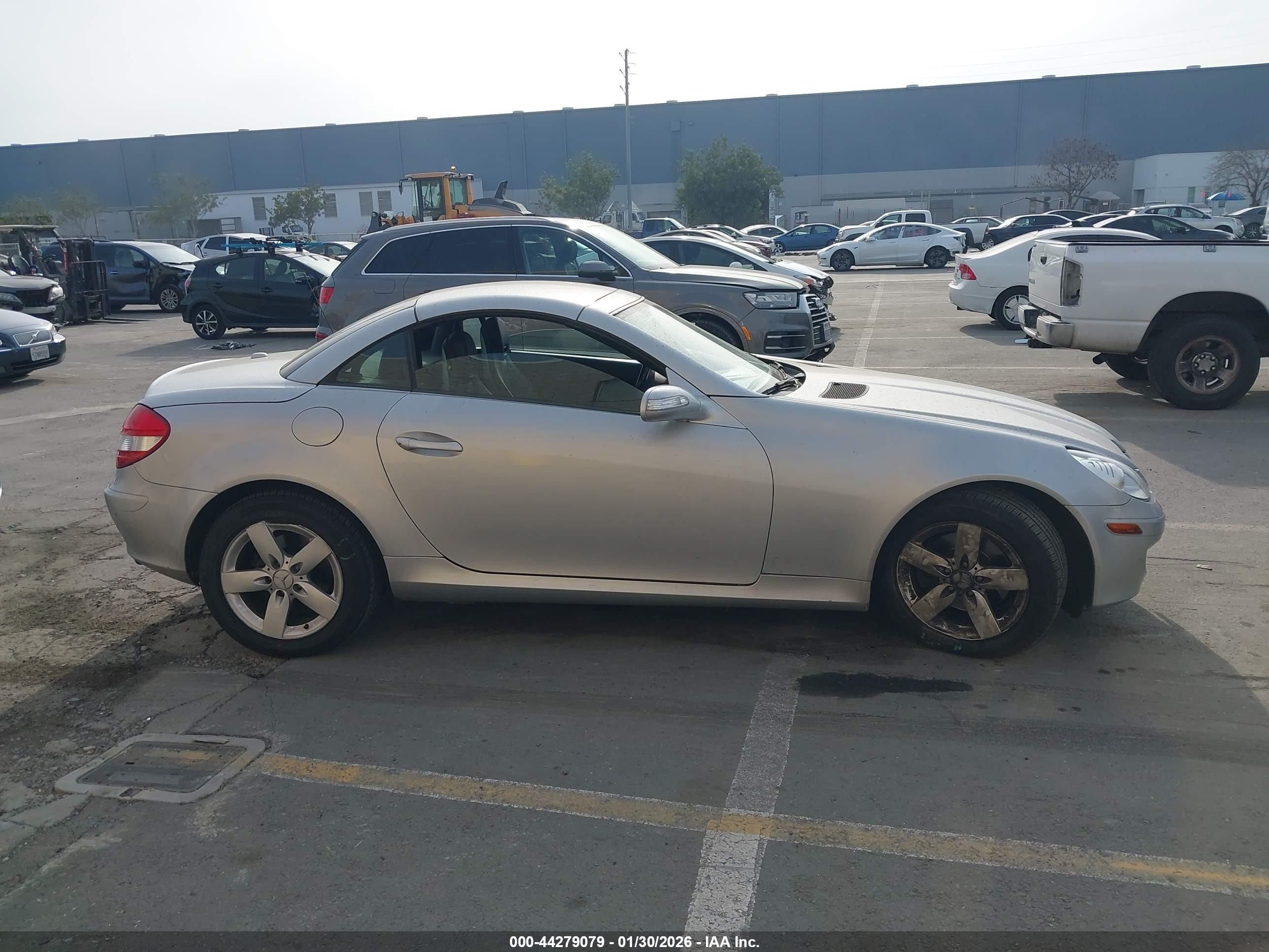 2007 Mercedes-benz Slk 280   Silver vin: WDBWK54F57F156279