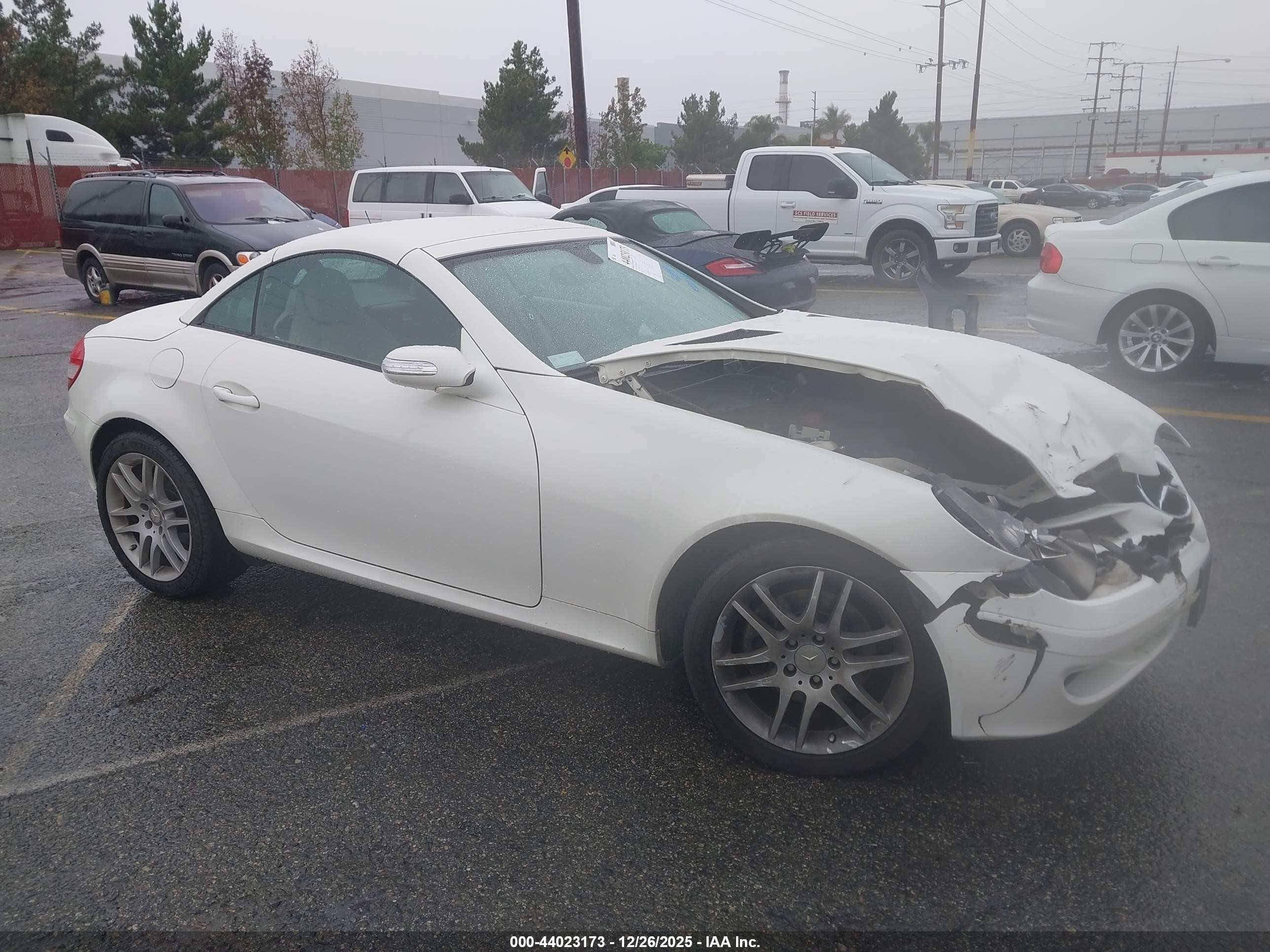 2008 Mercedes-benz Slk 280   White vin: WDBWK54F58F189574
