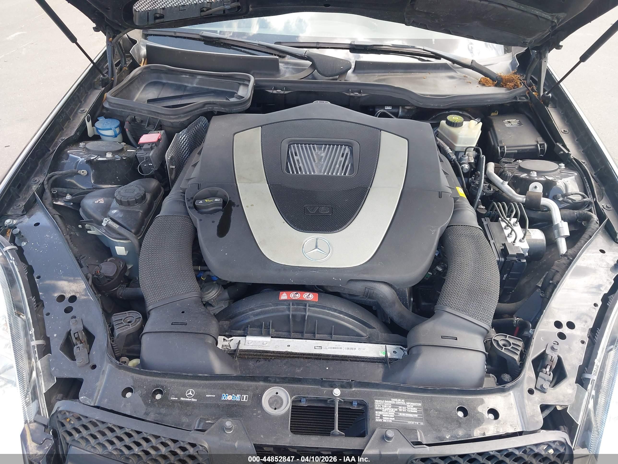 2009 Mercedes-benz Slk 300   Black vin: WDBWK54F59F215012