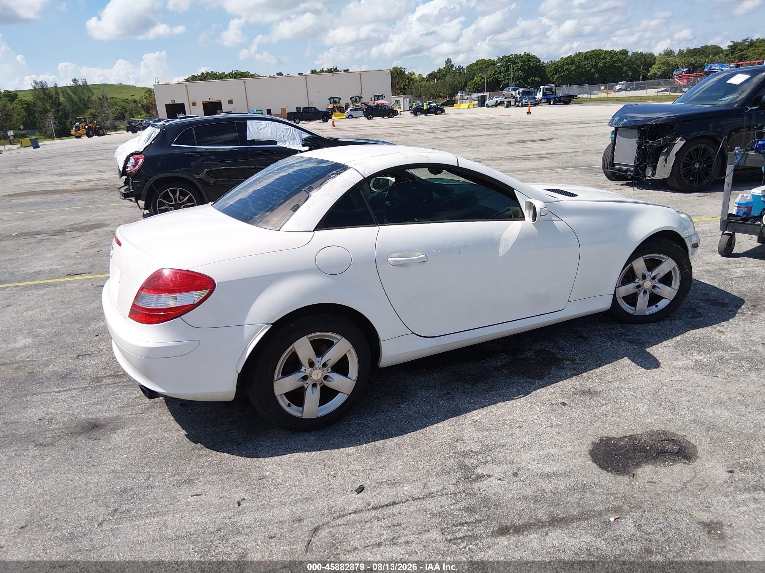 2006 Mercedes-benz Slk 280   White vin: WDBWK54F66F091697