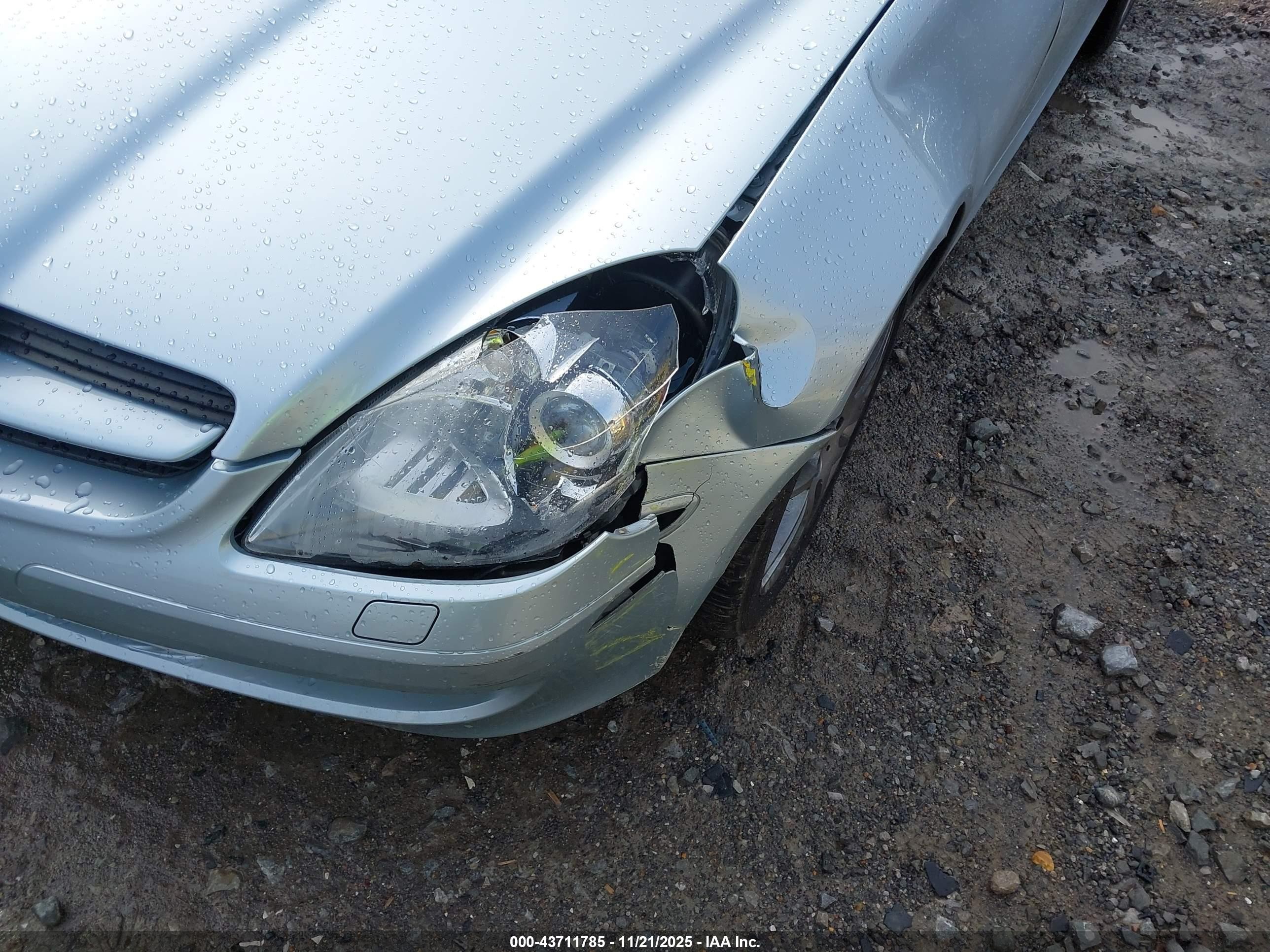 2007 Mercedes-benz Slk 280   Light Blue vin: WDBWK54F67F148725
