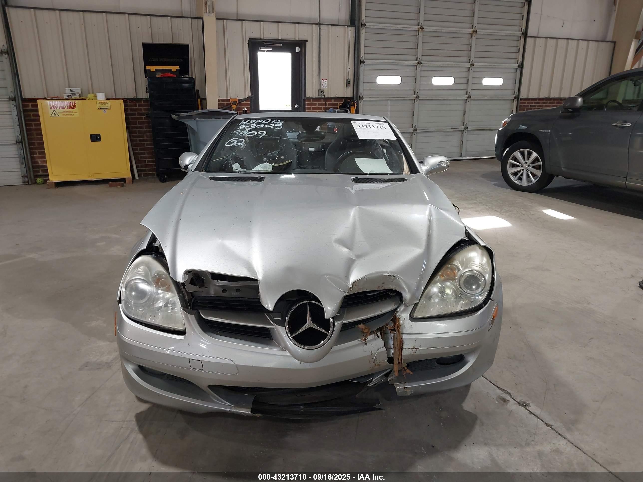 2007 Mercedes-benz Slk 280   Silver vin: WDBWK54F67F149809