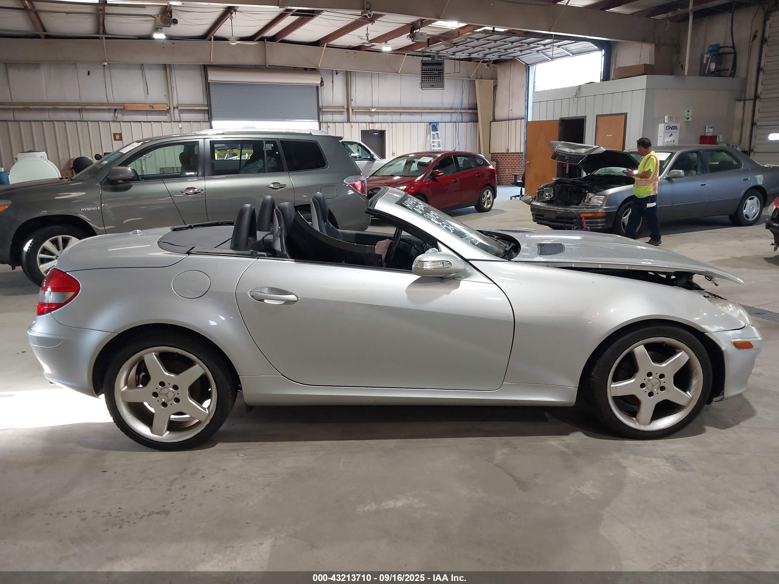 2007 Mercedes-benz Slk 280   Silver vin: WDBWK54F67F149809