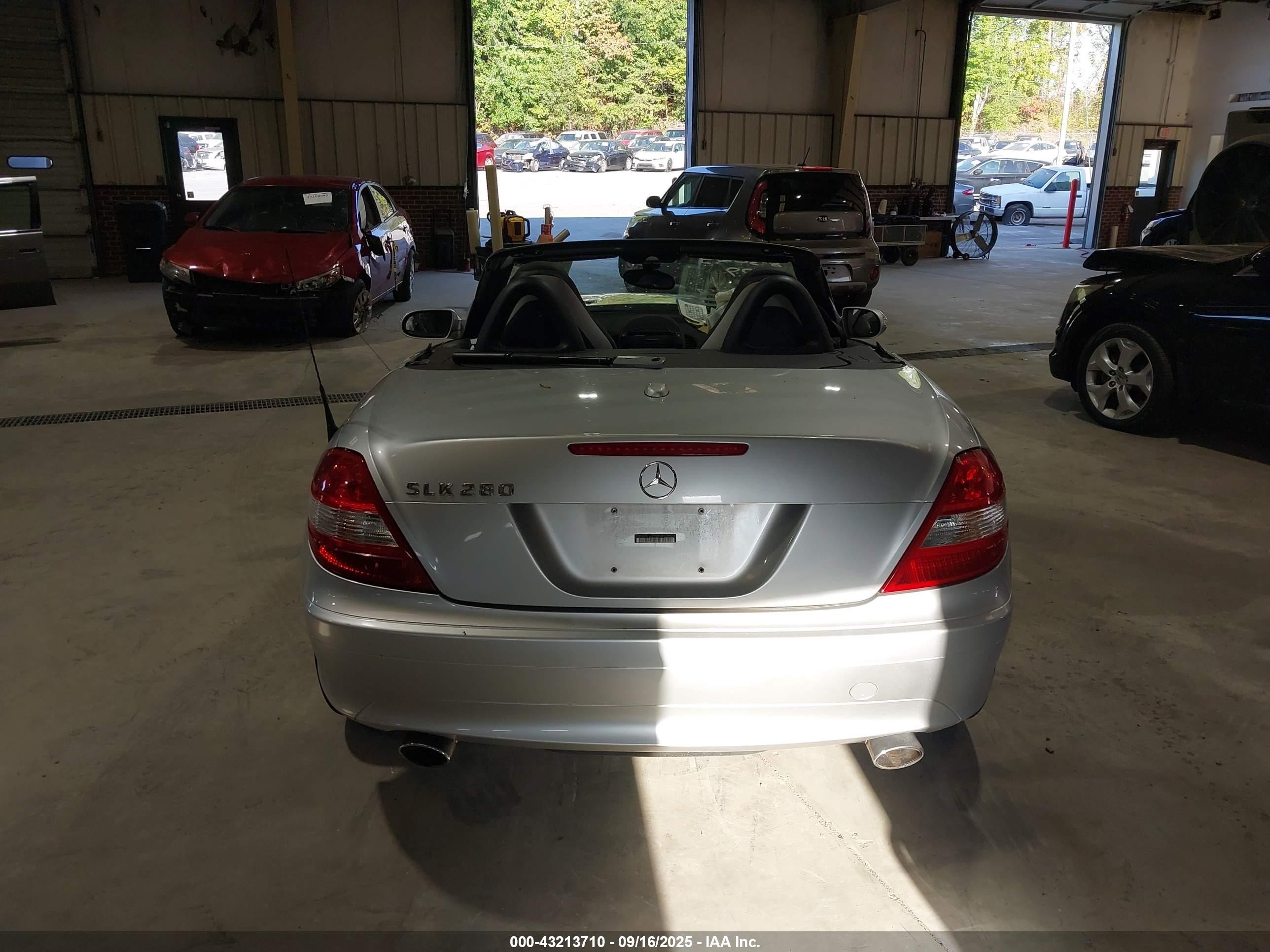 2007 Mercedes-benz Slk 280   Silver vin: WDBWK54F67F149809