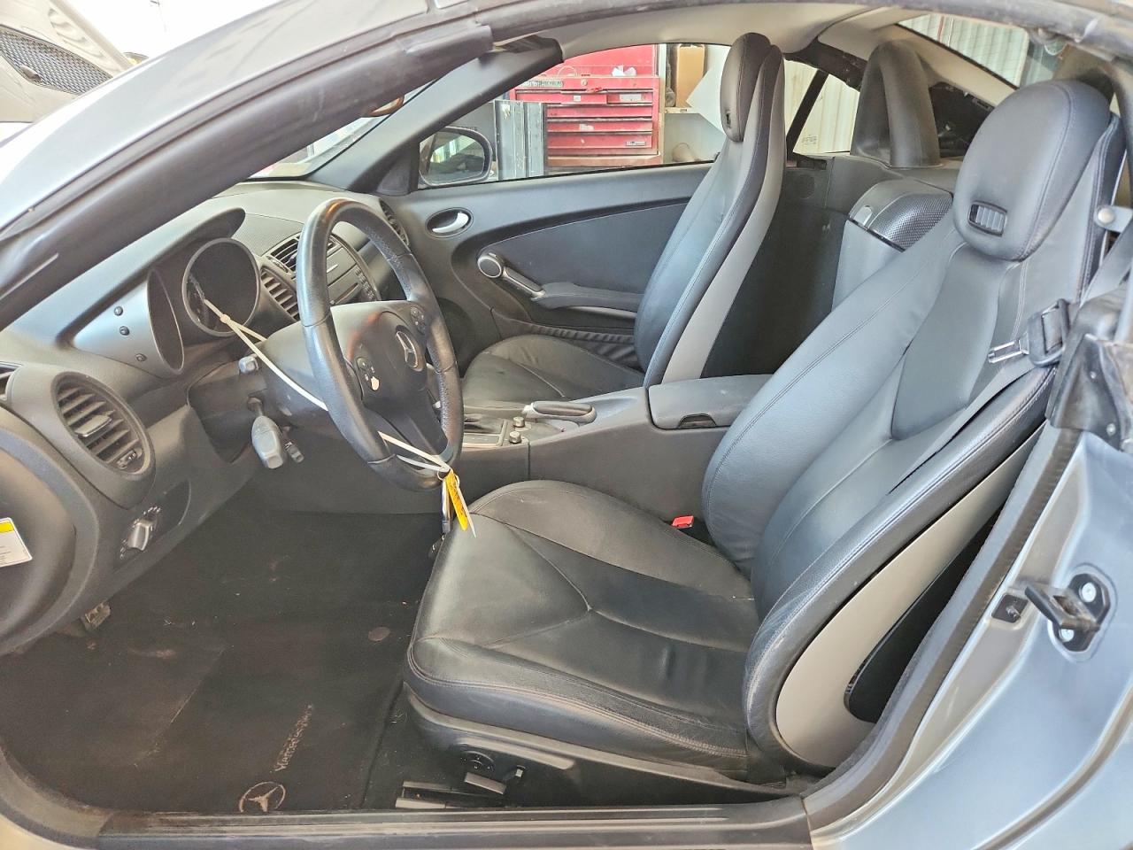 2009 Mercedes-benz Slk 300 Silver vin: WDBWK54F69F190699