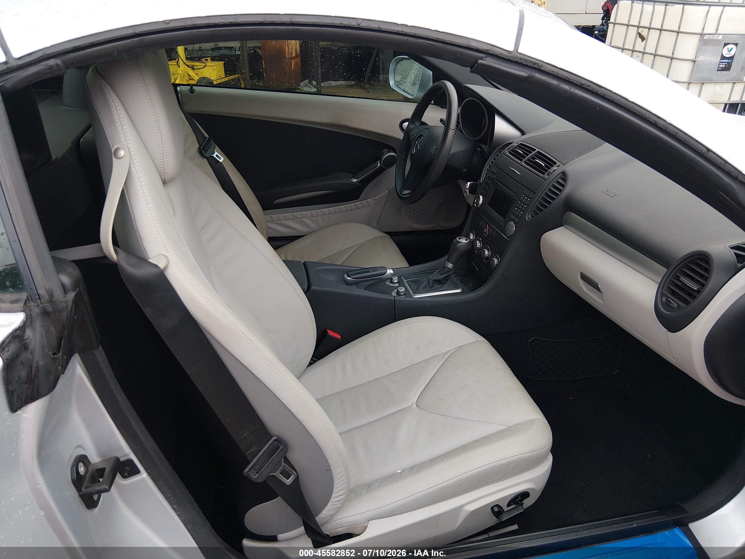2009 Mercedes-benz Slk 300   Silver vin: WDBWK54F69F192646