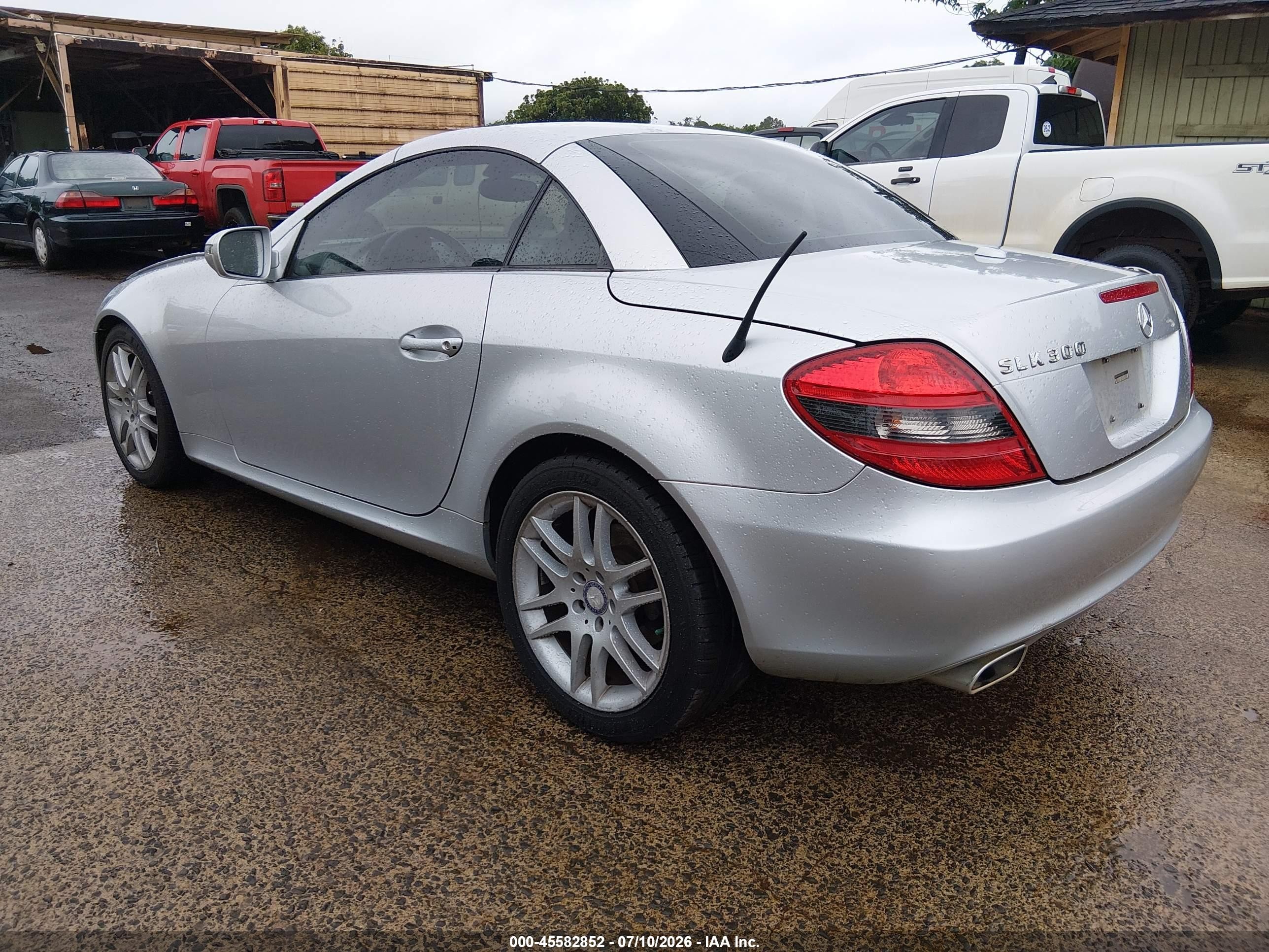 2009 Mercedes-benz Slk 300   Silver vin: WDBWK54F69F192646