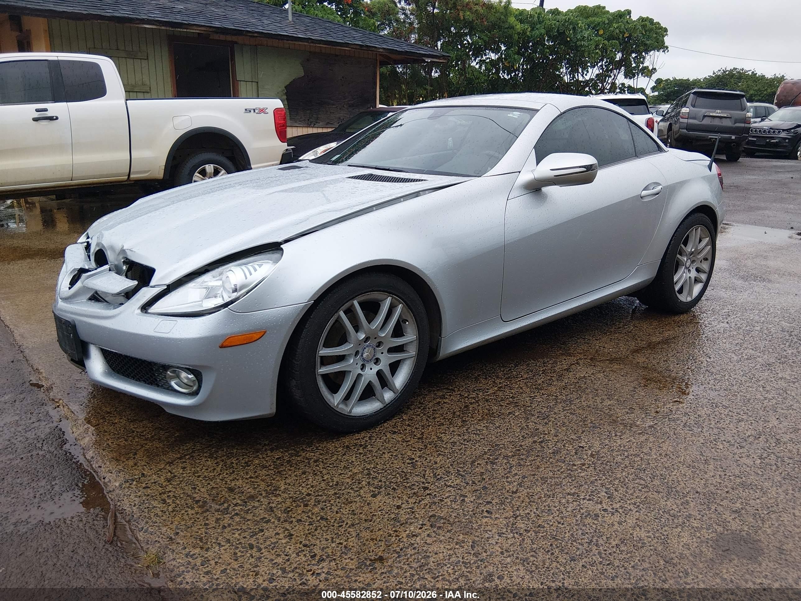 2009 Mercedes-benz Slk 300   Silver vin: WDBWK54F69F192646
