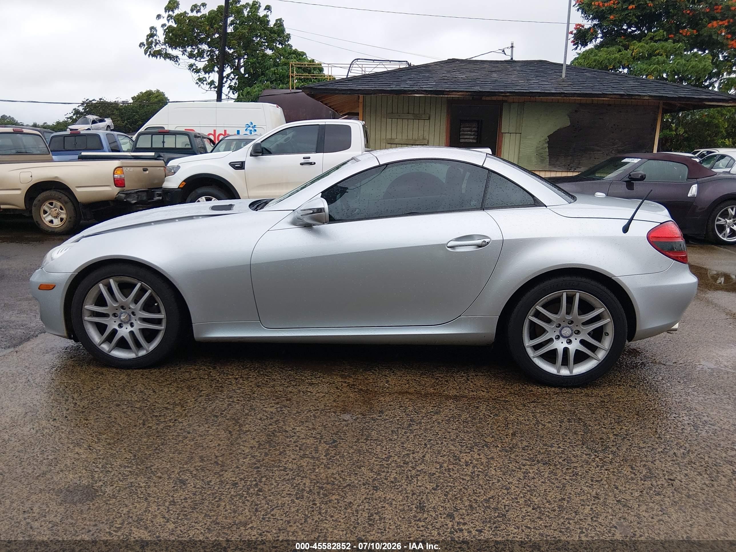 2009 Mercedes-benz Slk 300   Silver vin: WDBWK54F69F192646