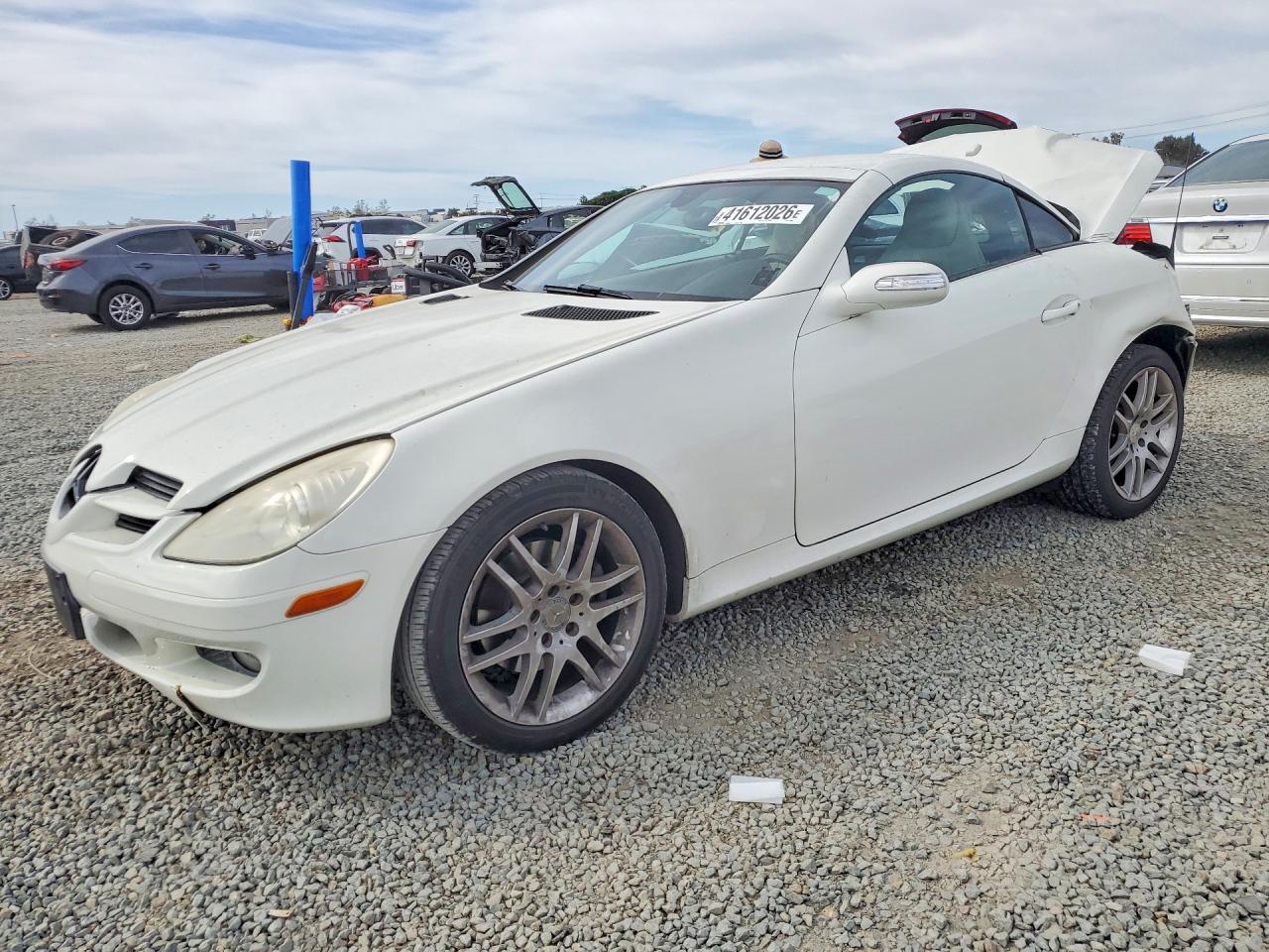 2007 Mercedes-benz Slk 280 White vin: WDBWK54F77F148507