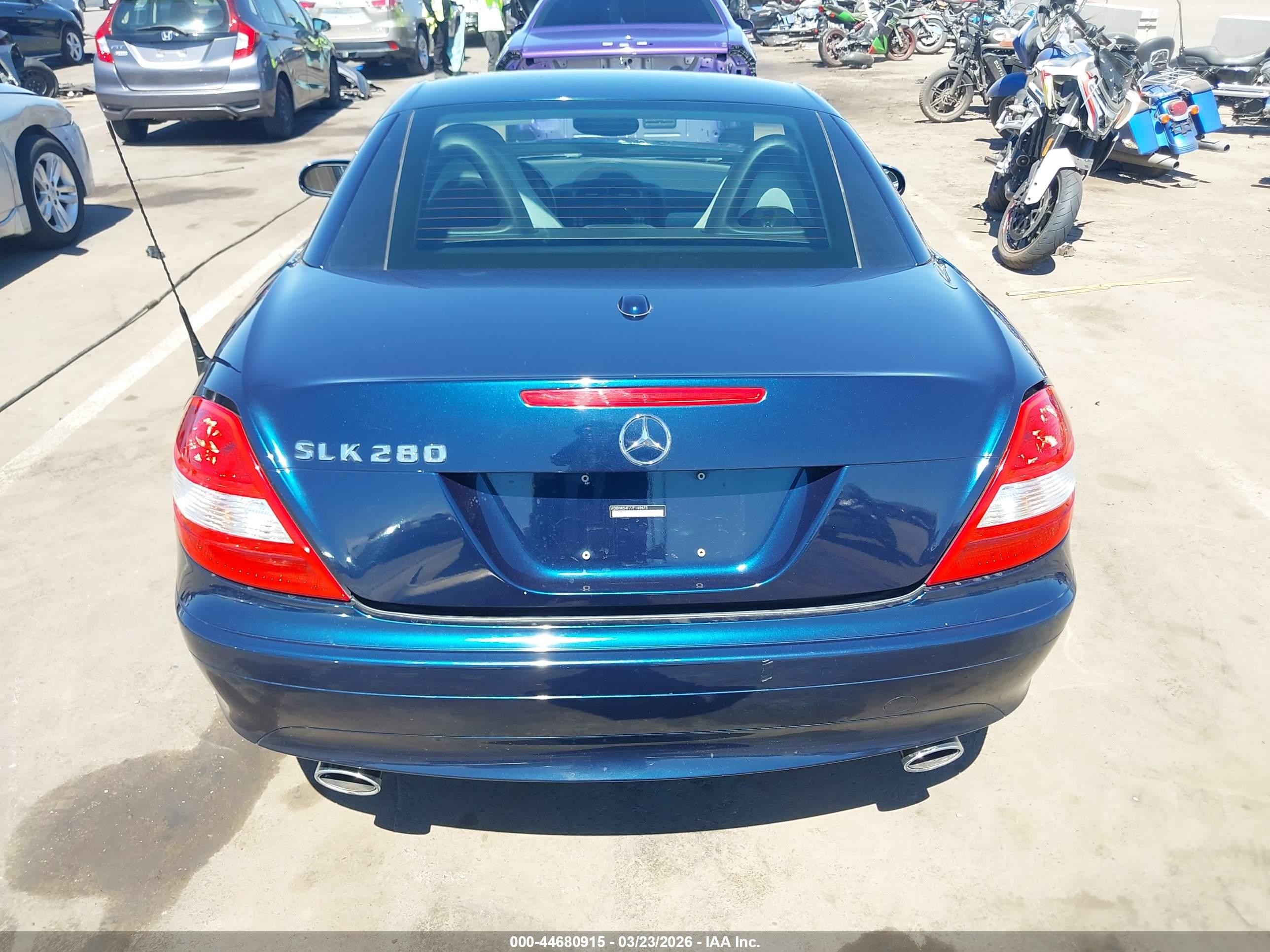 2007 Mercedes-benz Slk 280   Blue vin: WDBWK54F77F149673