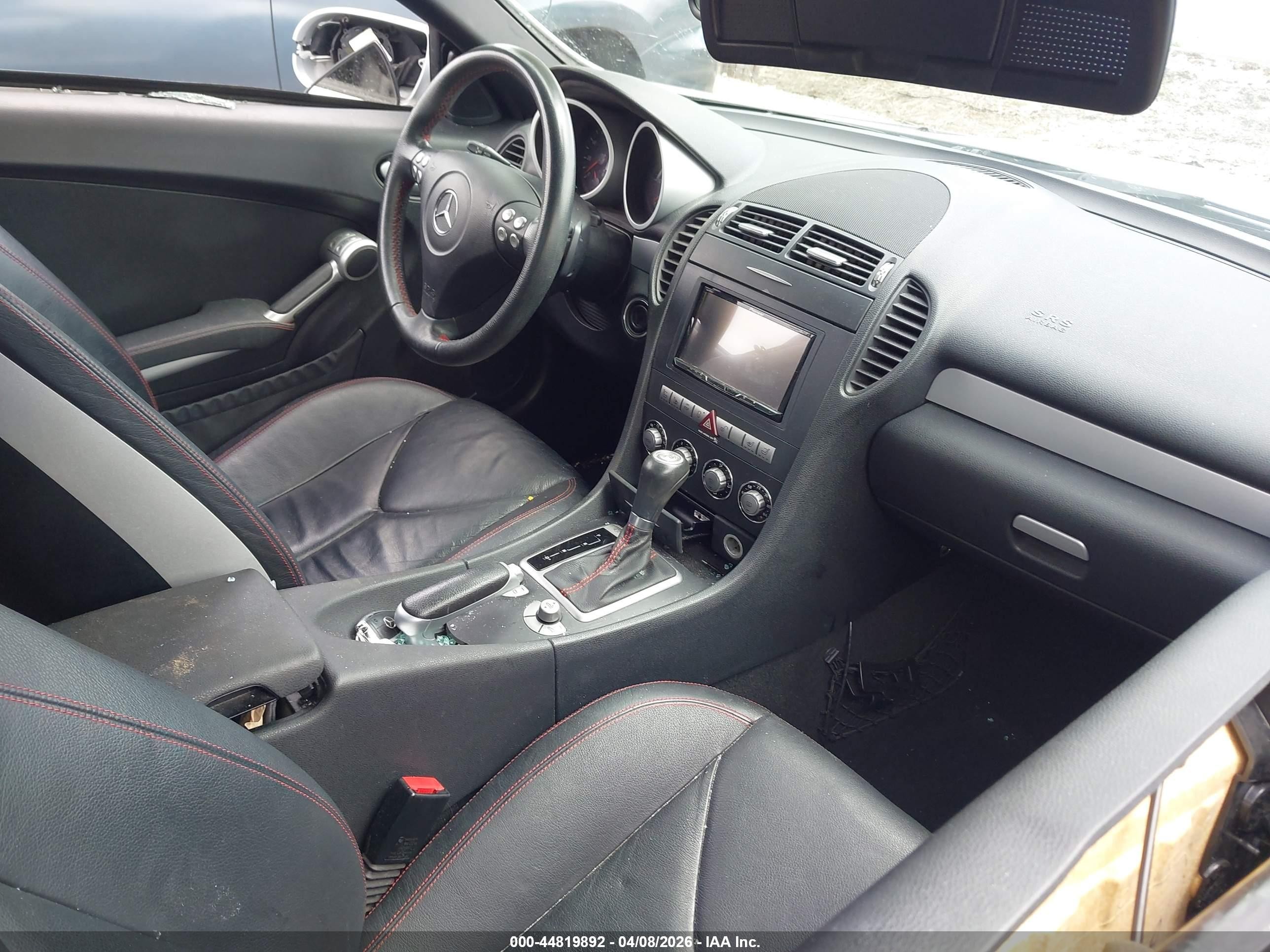 2008 Mercedes-benz Slk 280   Silver vin: WDBWK54F78F184215