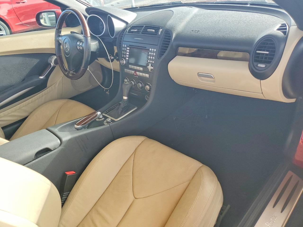 2007 Mercedes-benz Slk 280 Red vin: WDBWK54F87F158463