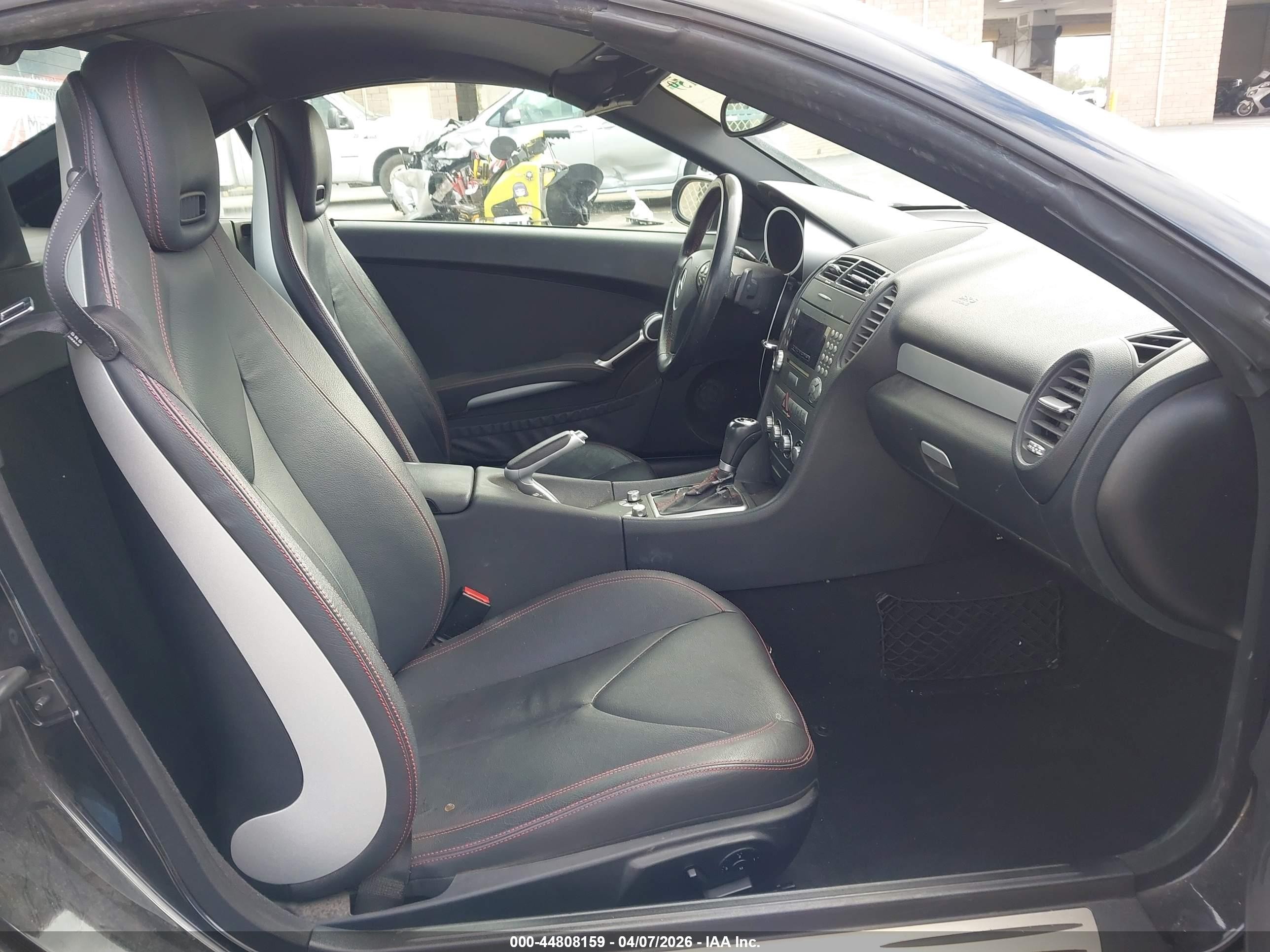 2008 Mercedes-benz Slk 280   Black vin: WDBWK54F88F186328