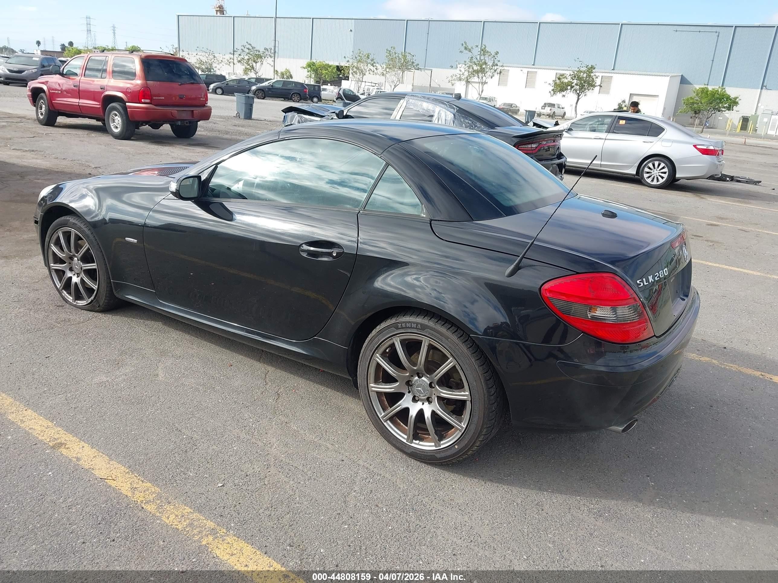 2008 Mercedes-benz Slk 280   Black vin: WDBWK54F88F186328