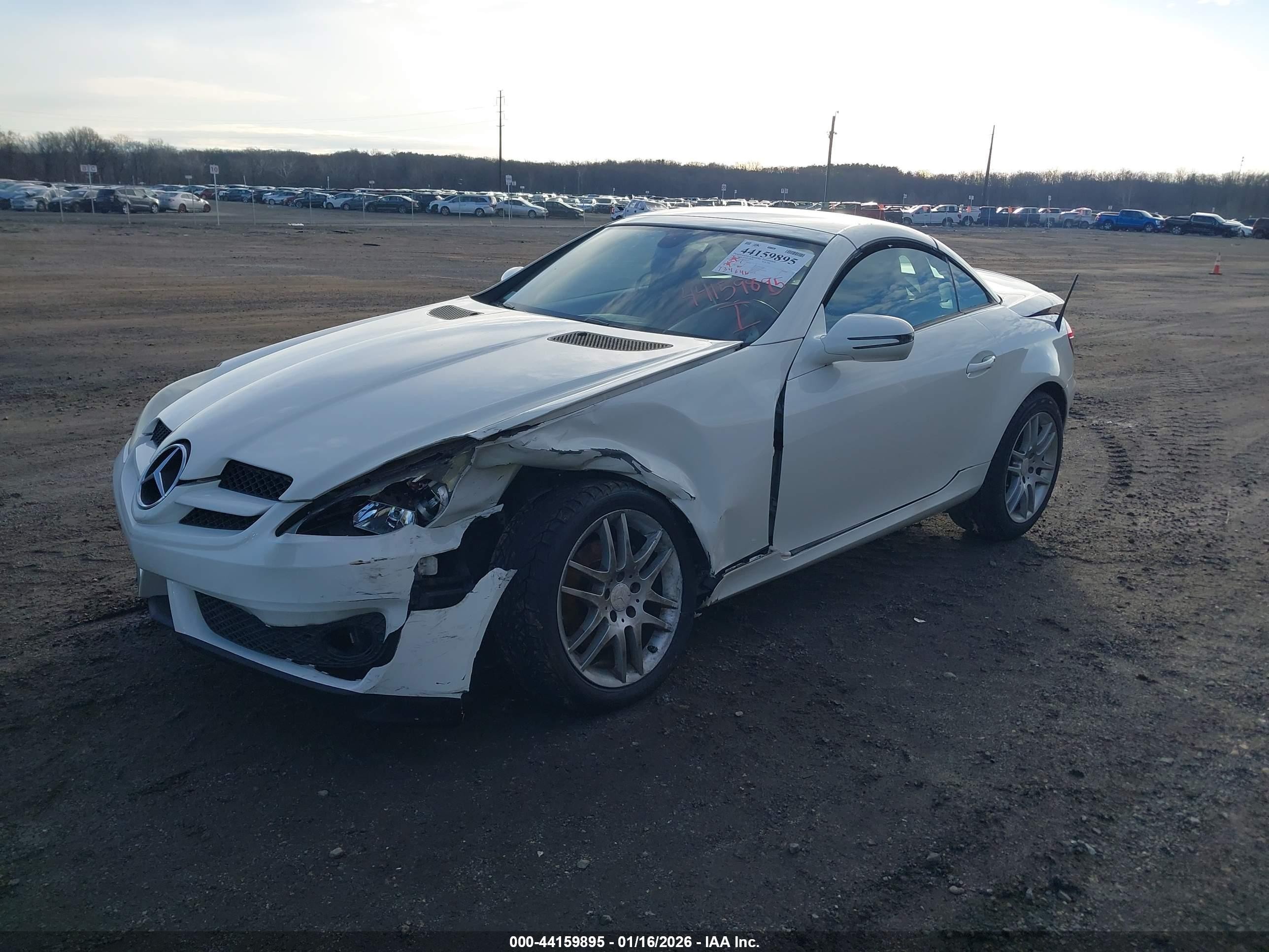 2009 Mercedes-benz Slk 300   Белый vin: WDBWK54F89F191157