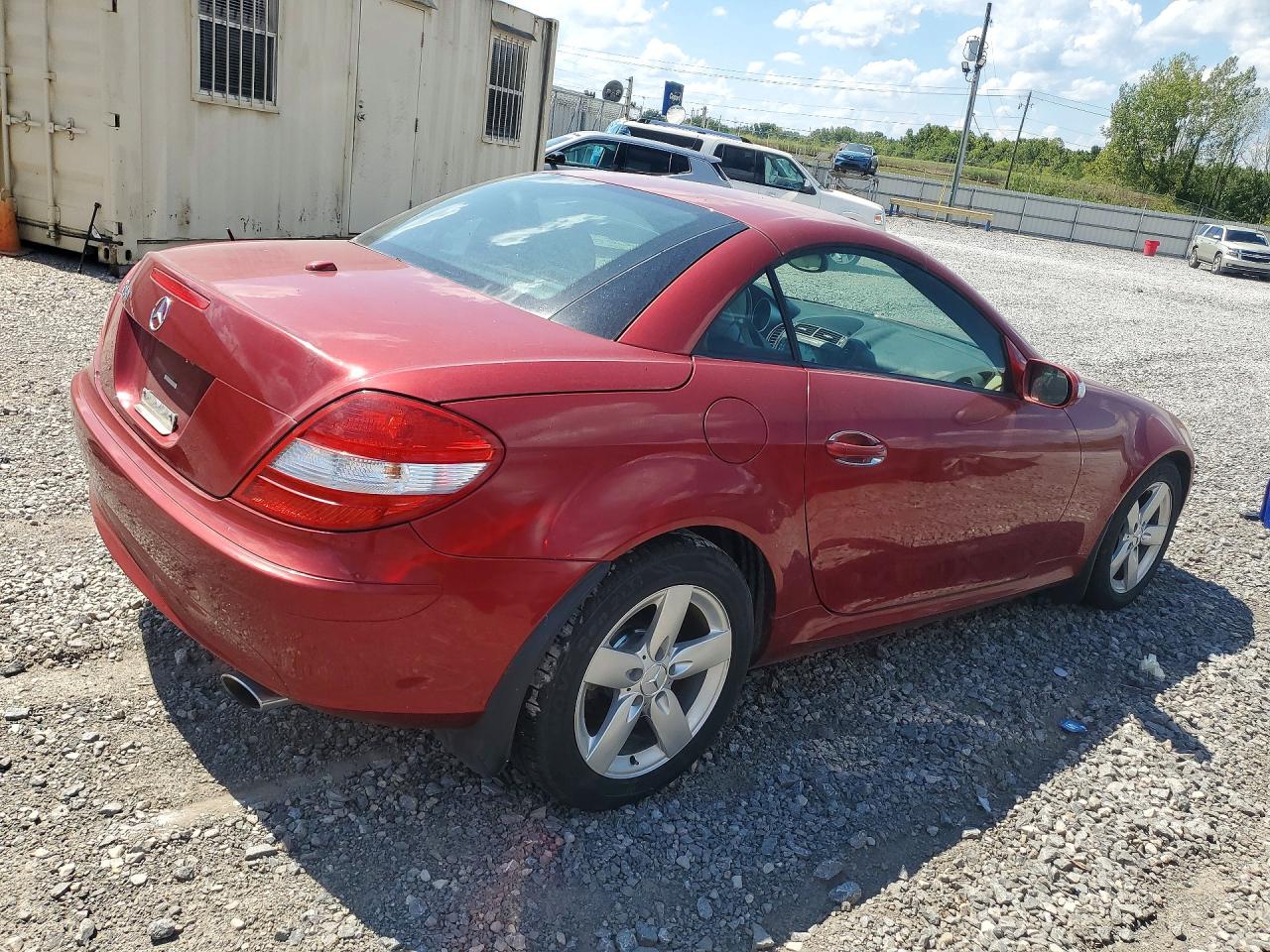 2006 Mercedes-benz Slk Red vin: WDBWK54F96F111957