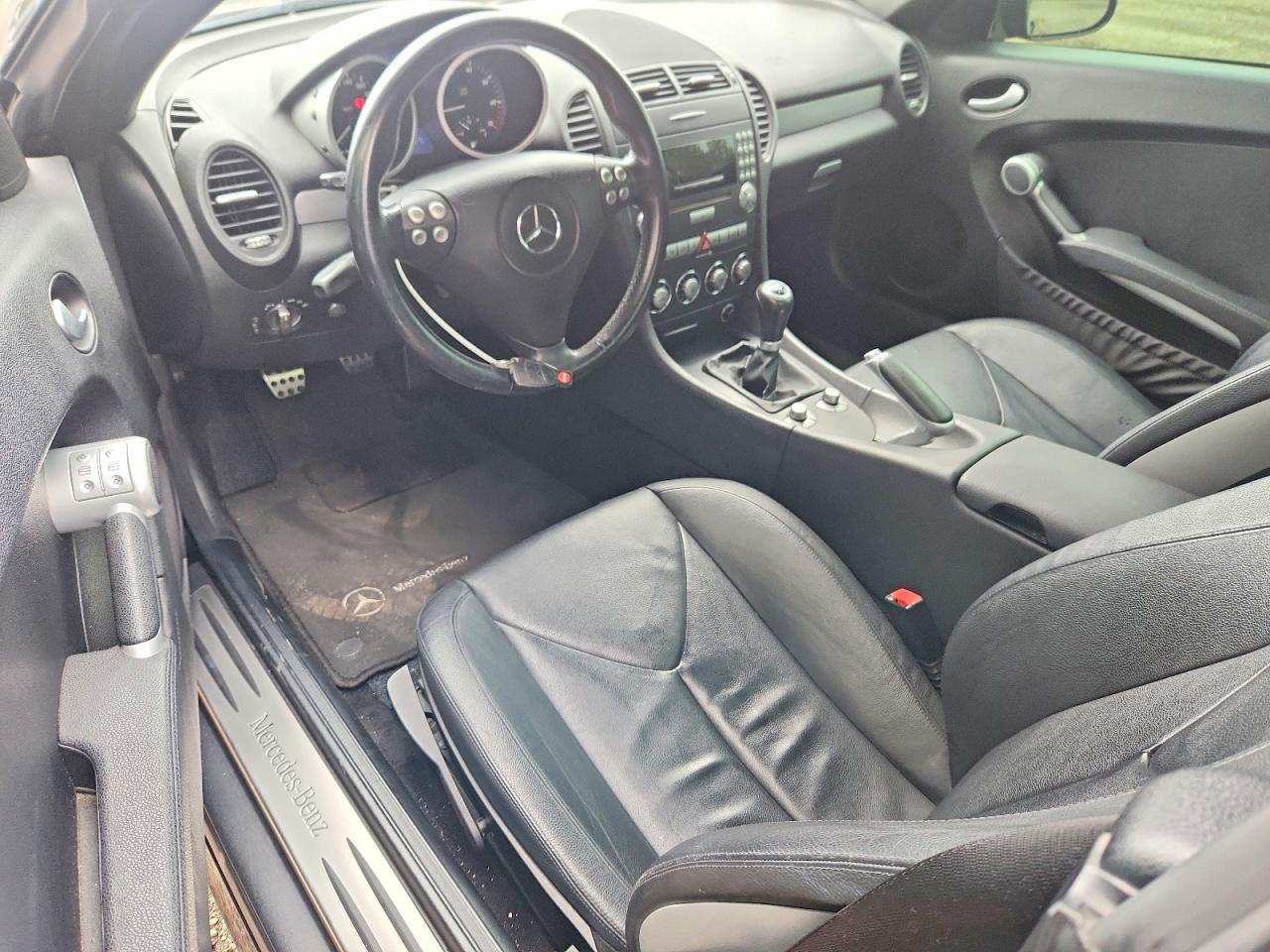 2006 Mercedes-benz Slk 280 Black vin: WDBWK54F96F126569
