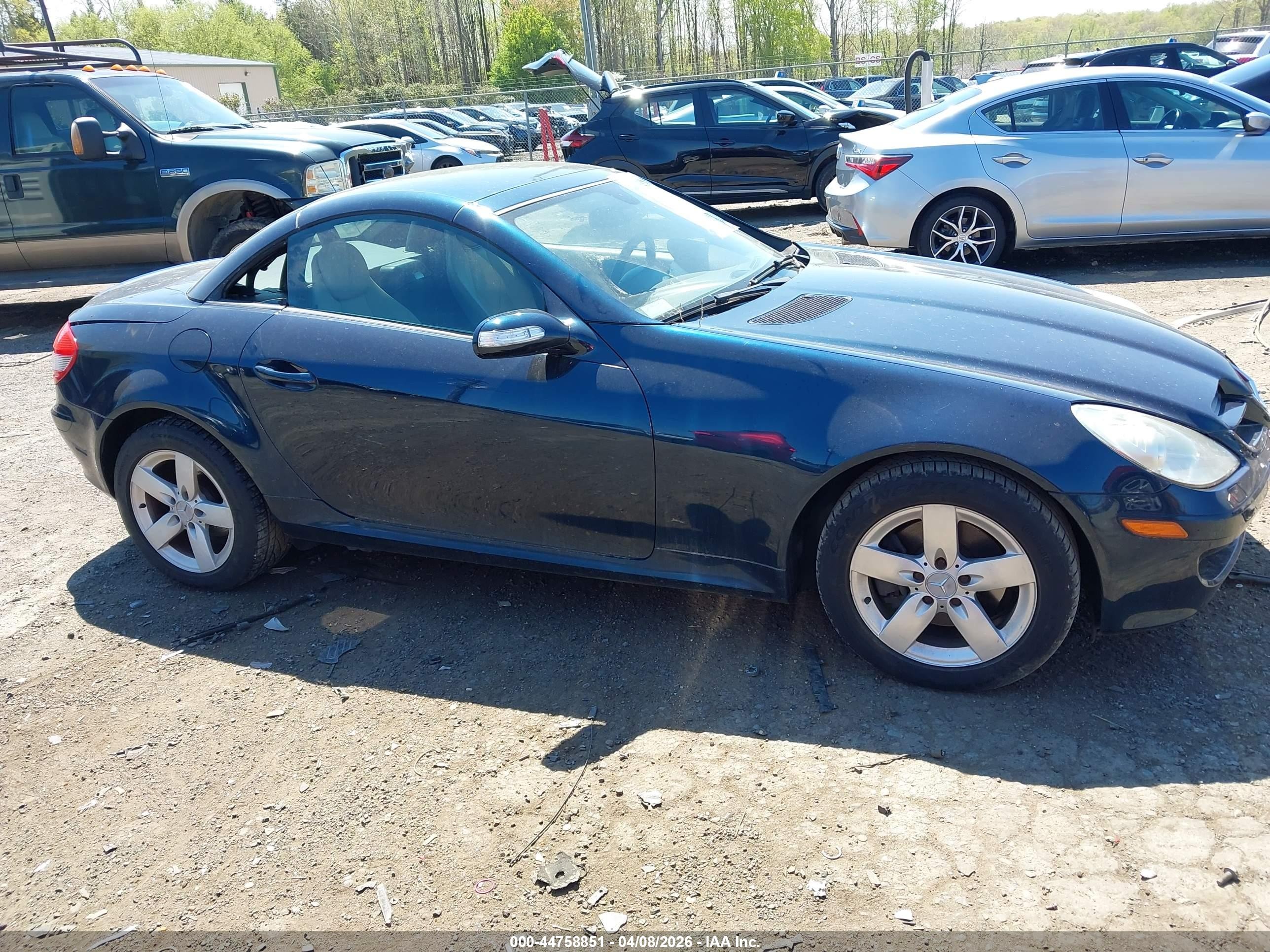 2007 Mercedes-benz Slk 280   Blue vin: WDBWK54F97F160299