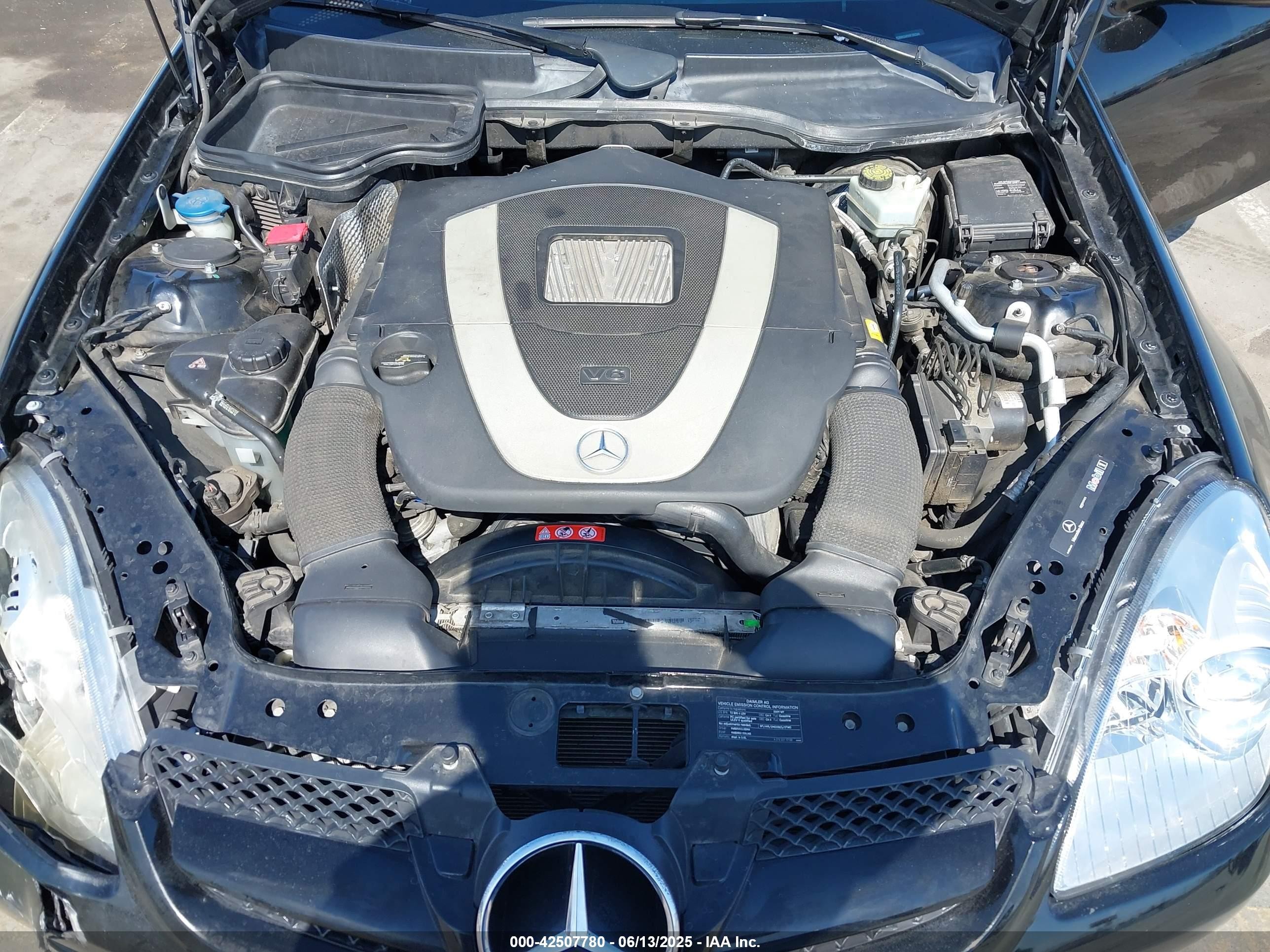 2009 Mercedes-benz Slk 300   Black vin: WDBWK54F99F190244