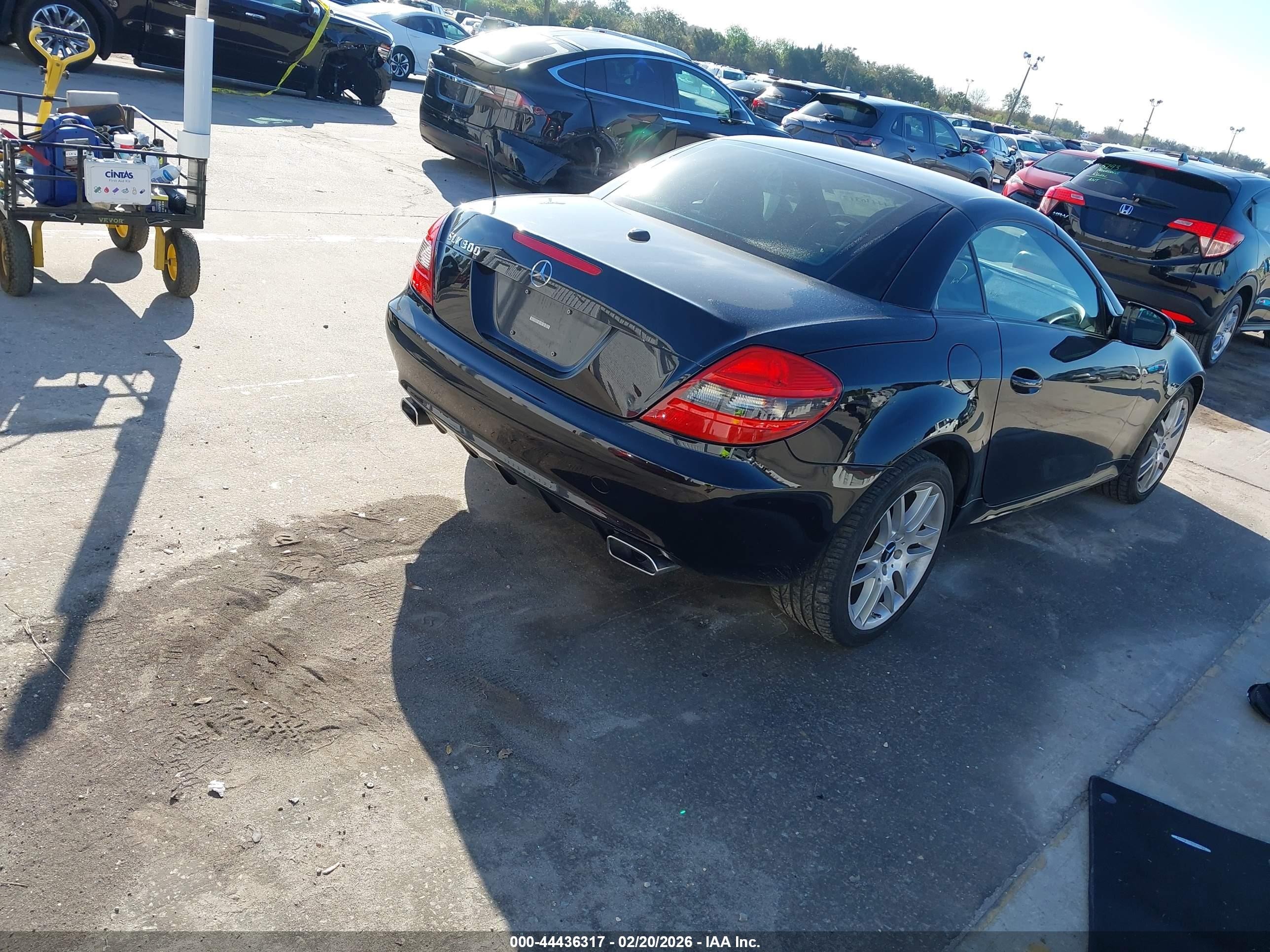 2009 Mercedes-benz Slk 300   Black vin: WDBWK54F99F208788