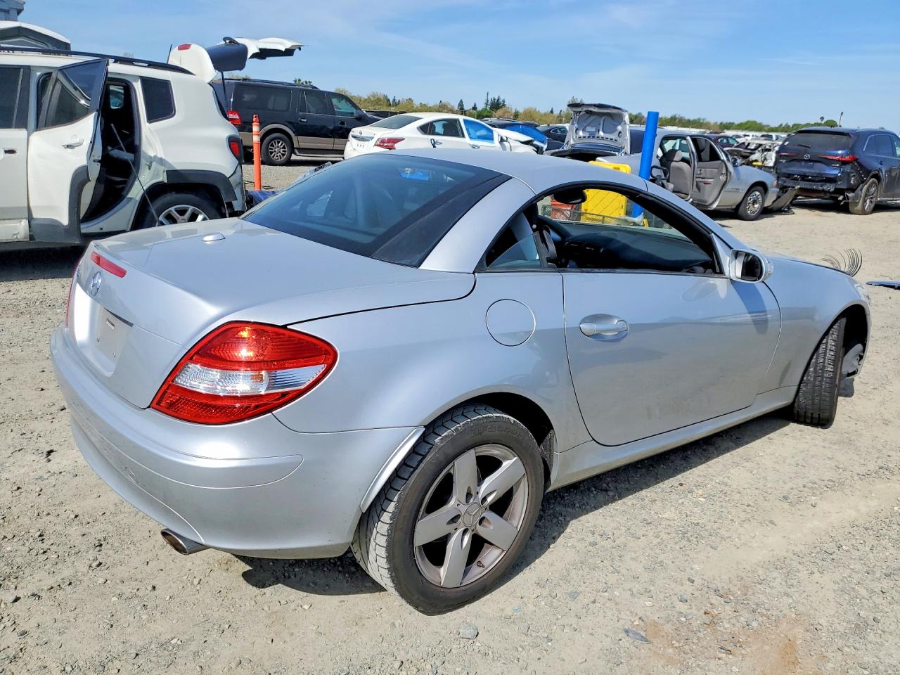 2006 Mercedes Benz Slk Silver vin: WDBWK54FX6F076751