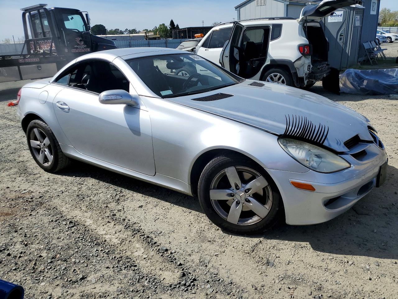 2006 Mercedes Benz Slk Silver vin: WDBWK54FX6F076751
