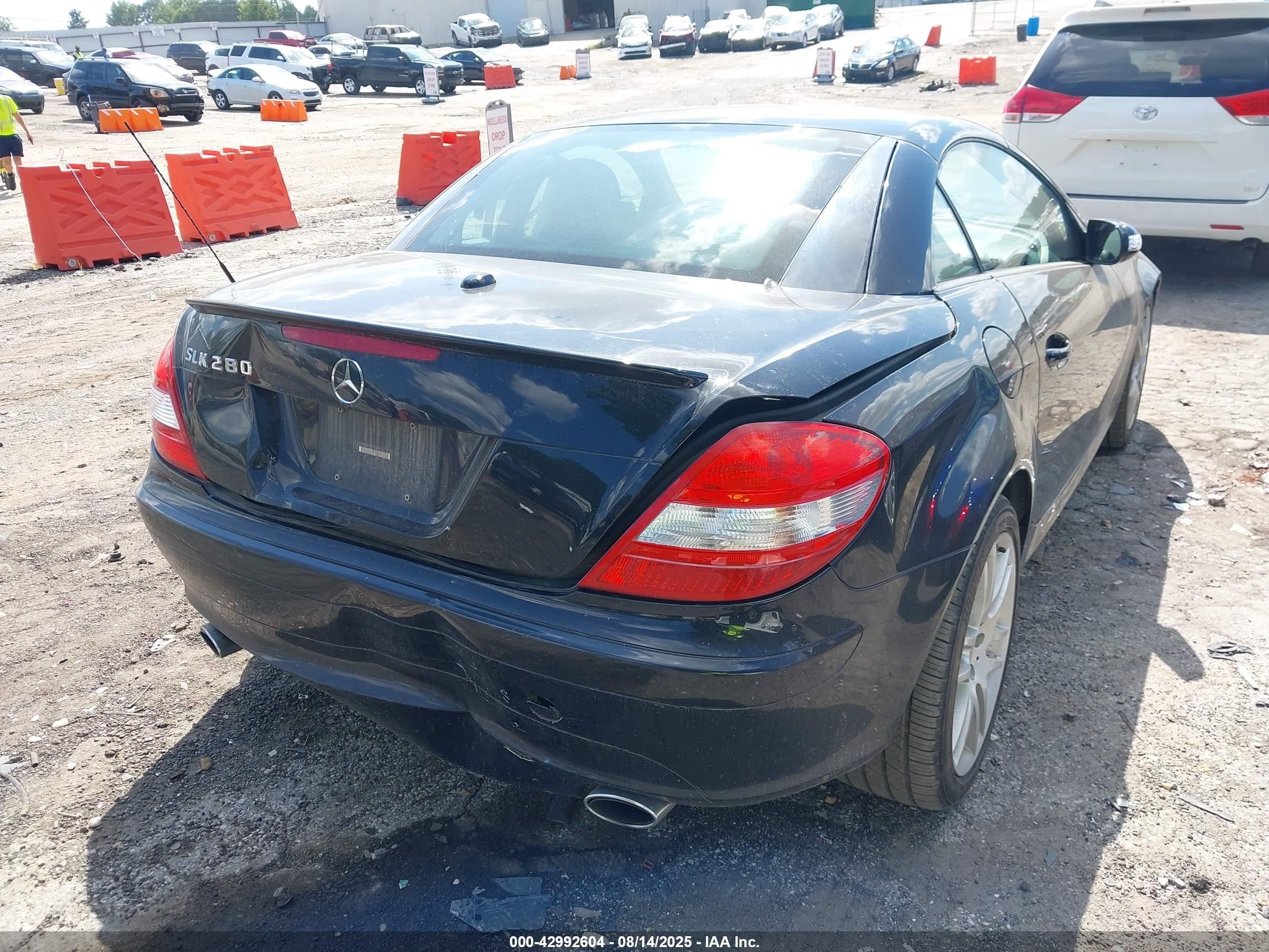 2007 Mercedes-benz Slk 280   Black vin: WDBWK54FX7F162448