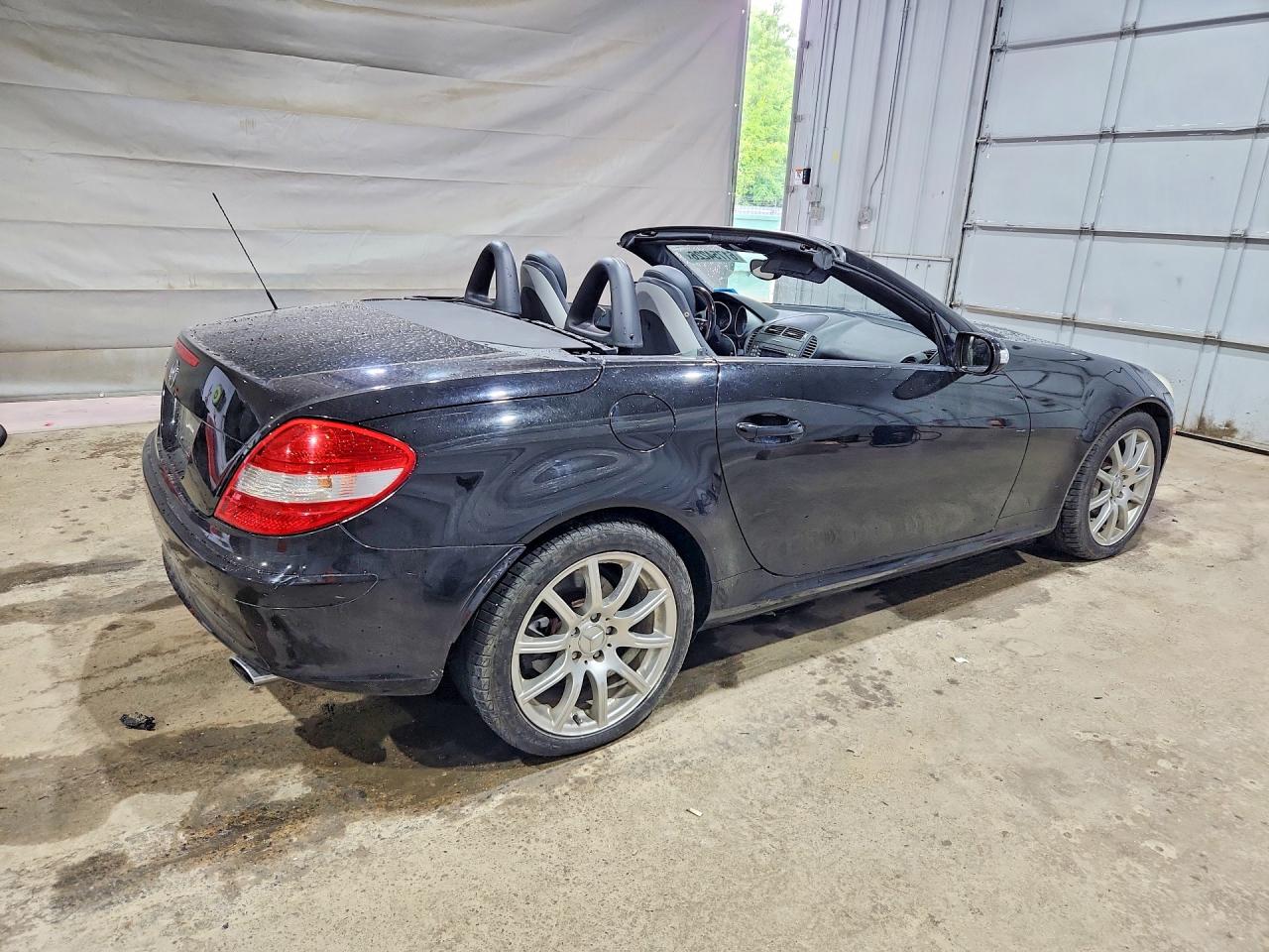 2005 Mercedes-benz Slk 350 Black vin: WDBWK56F05F034410