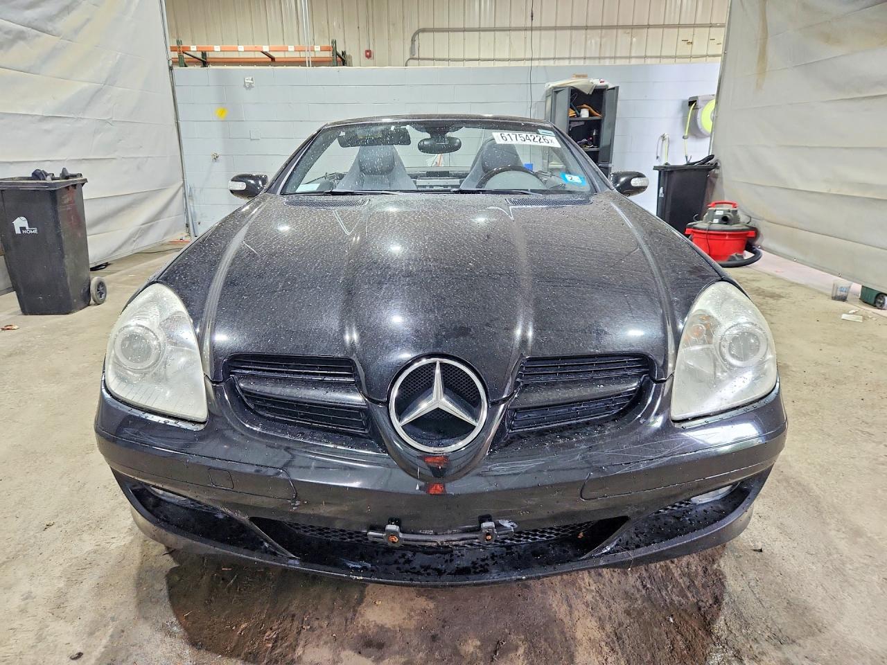 2005 Mercedes-benz Slk 350 Black vin: WDBWK56F05F034410