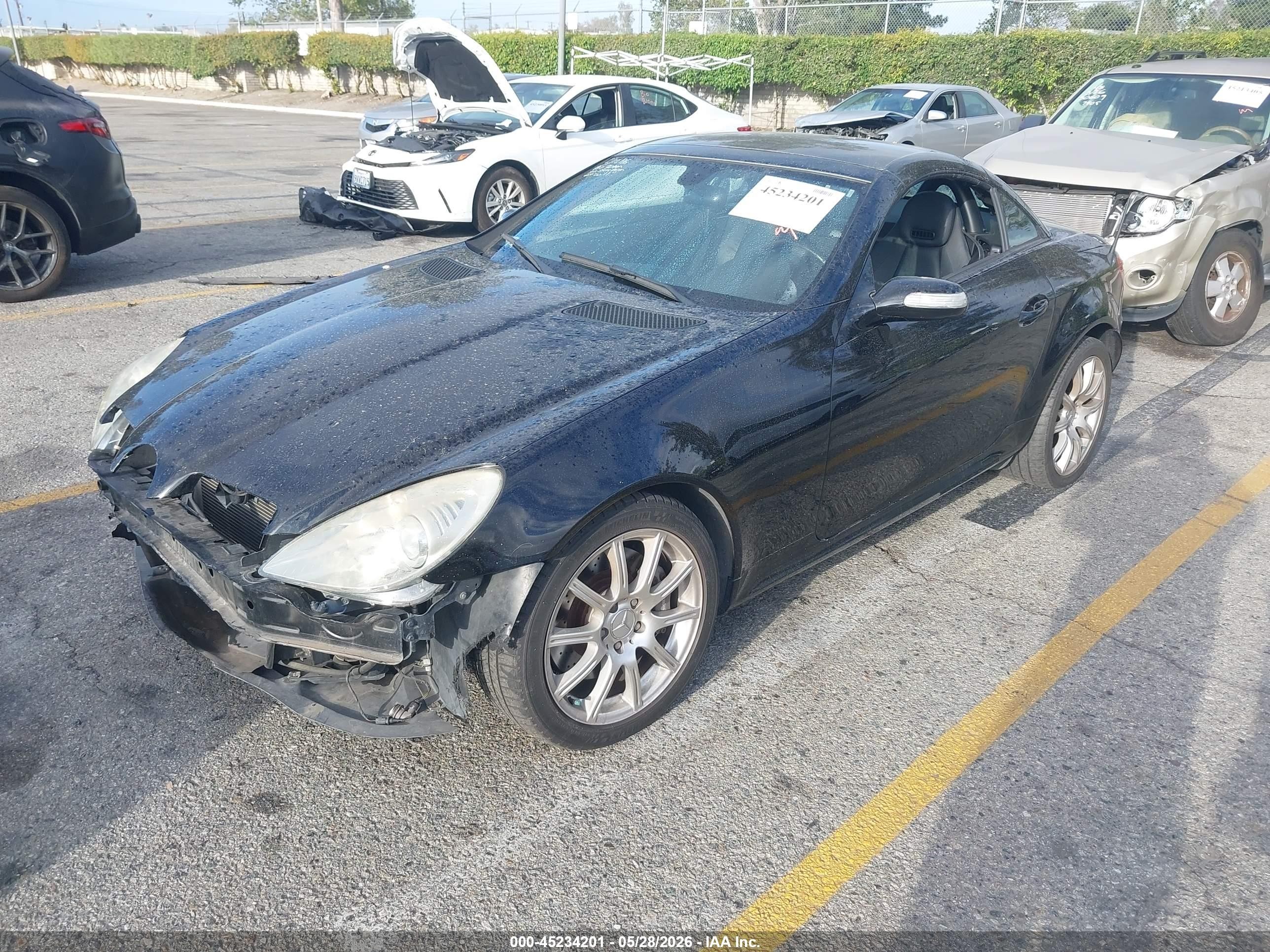 2005 Mercedes-benz Slk 350   Black vin: WDBWK56F05F044886