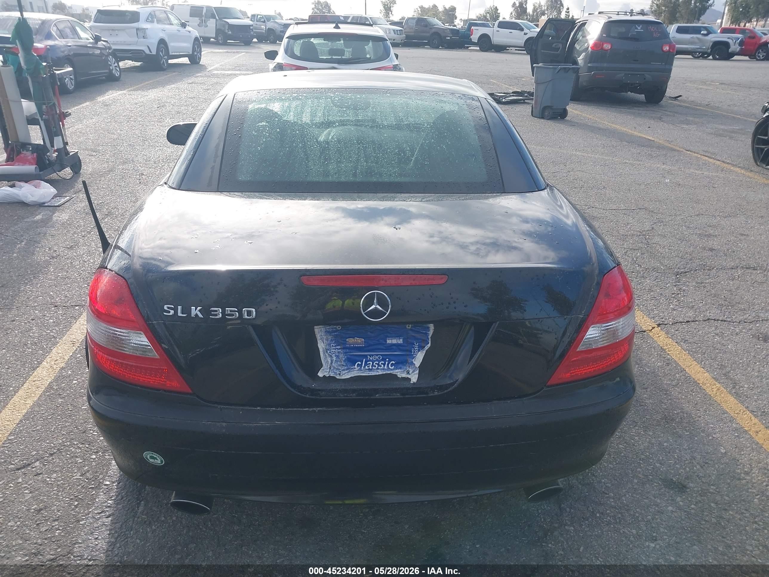 2005 Mercedes-benz Slk 350   Black vin: WDBWK56F05F044886