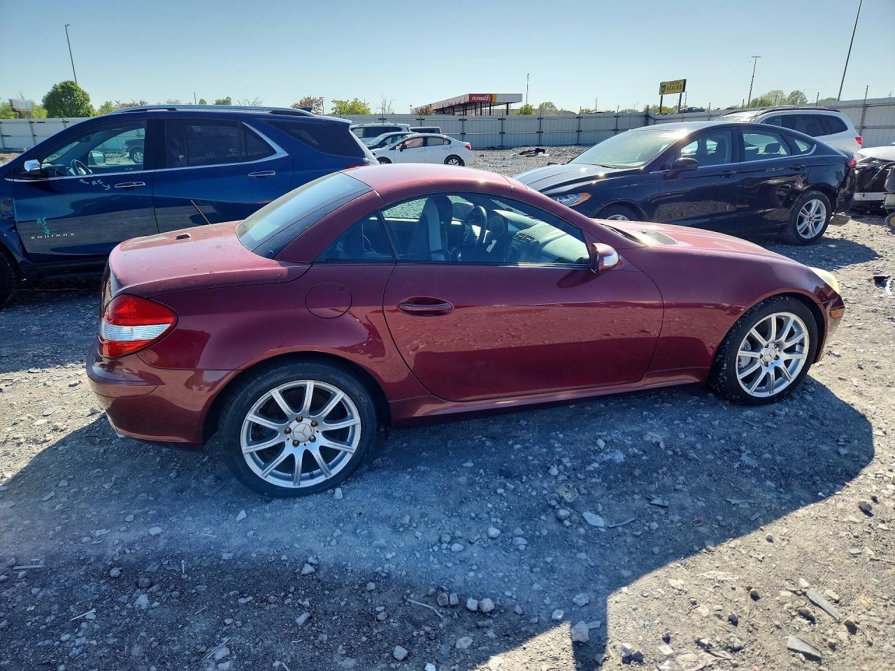 2007 Mercedes-benz Slk 350 Burgundy vin: WDBWK56F07F148152