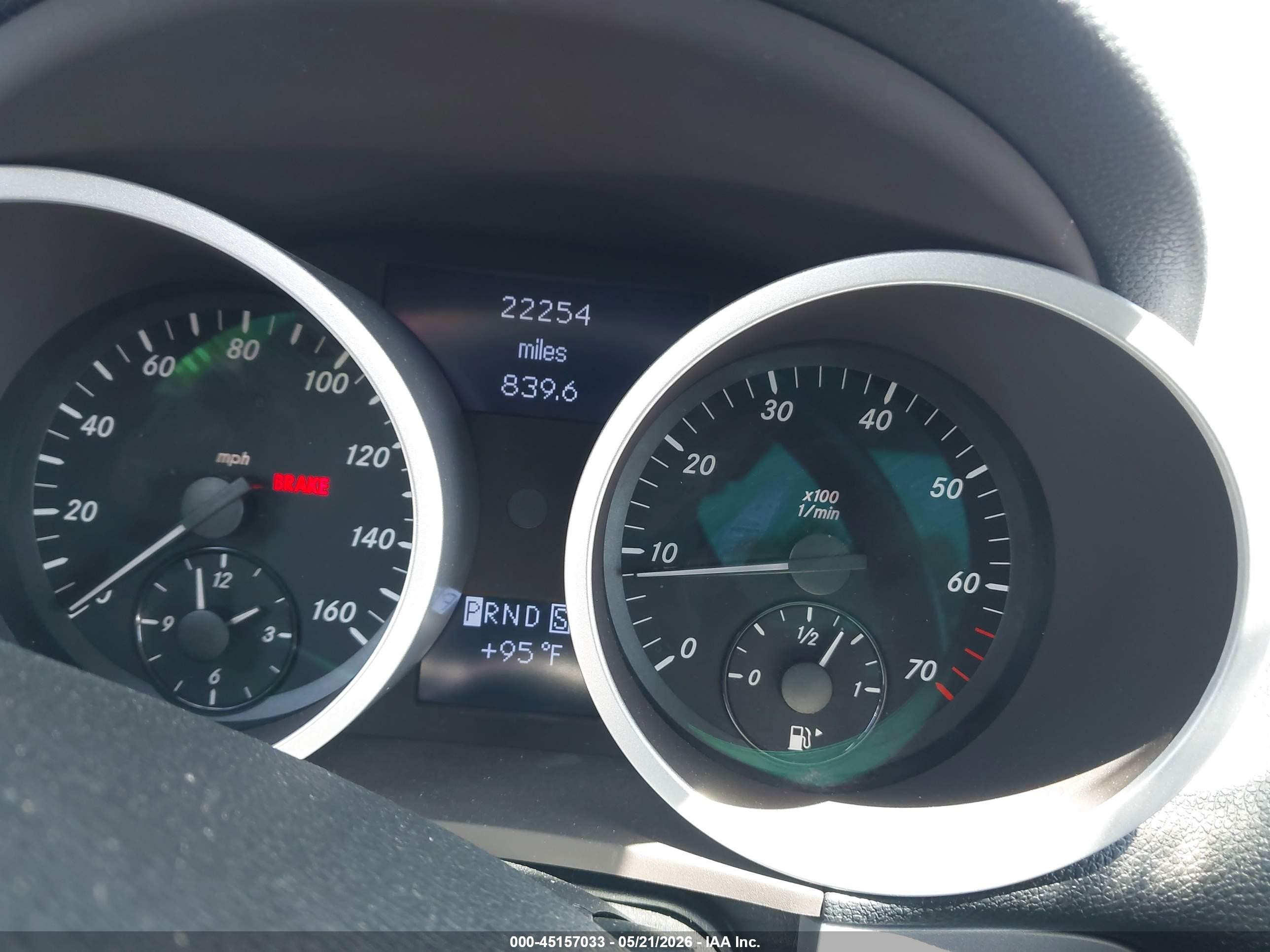 2007 Mercedes-benz Slk 350   White vin: WDBWK56F07F160687