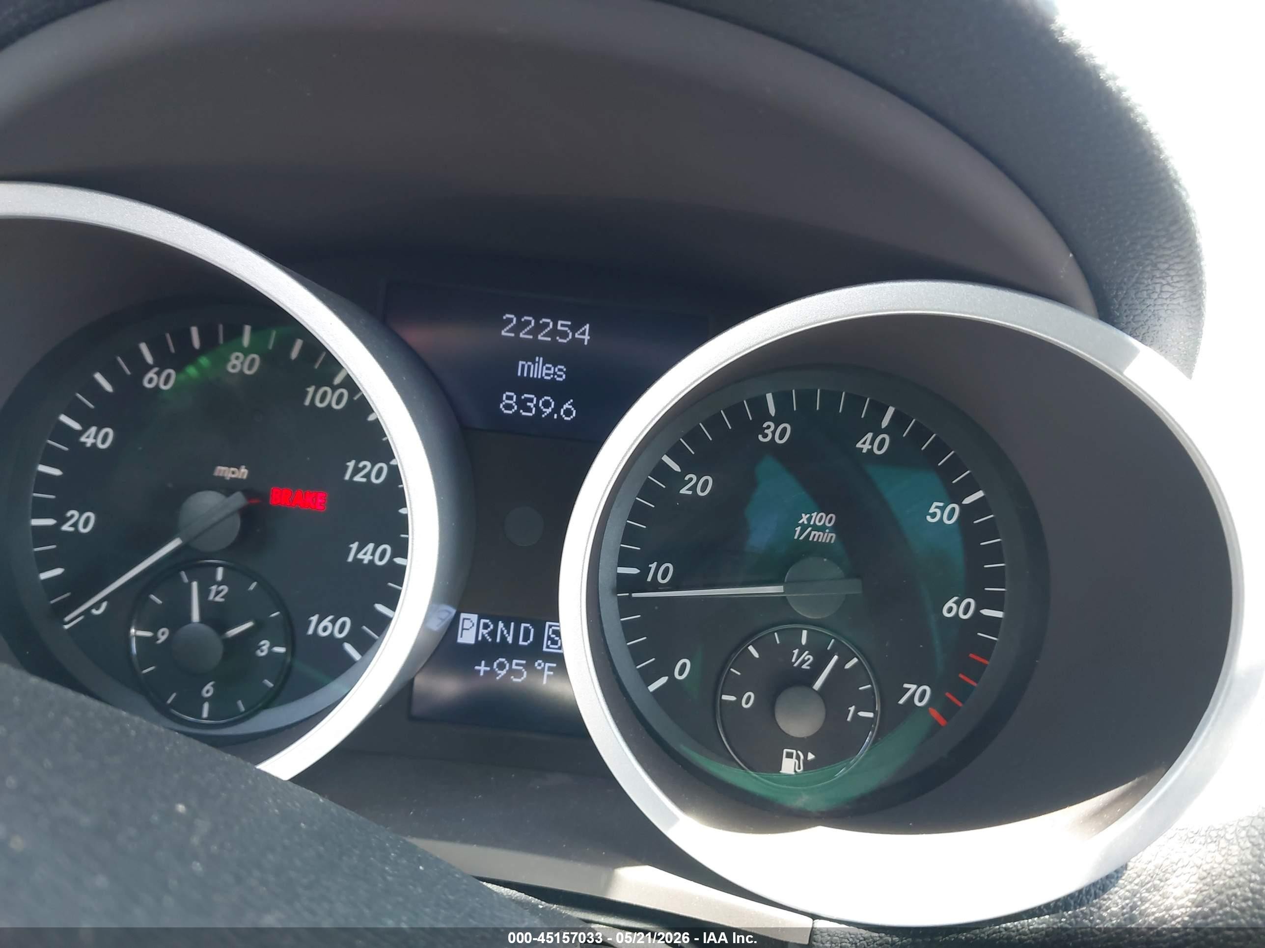 2007 Mercedes-benz Slk 350   White vin: WDBWK56F07F160687