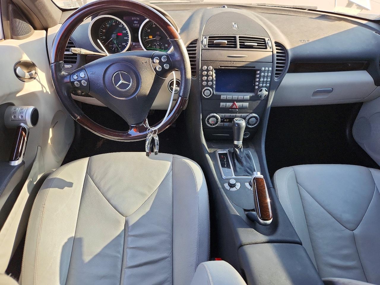 2005 Mercedes-benz Slk 350 Silver vin: WDBWK56F15F030060