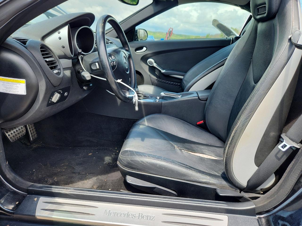 2005 Mercedes-benz Slk 350 Black vin: WDBWK56F15F053869