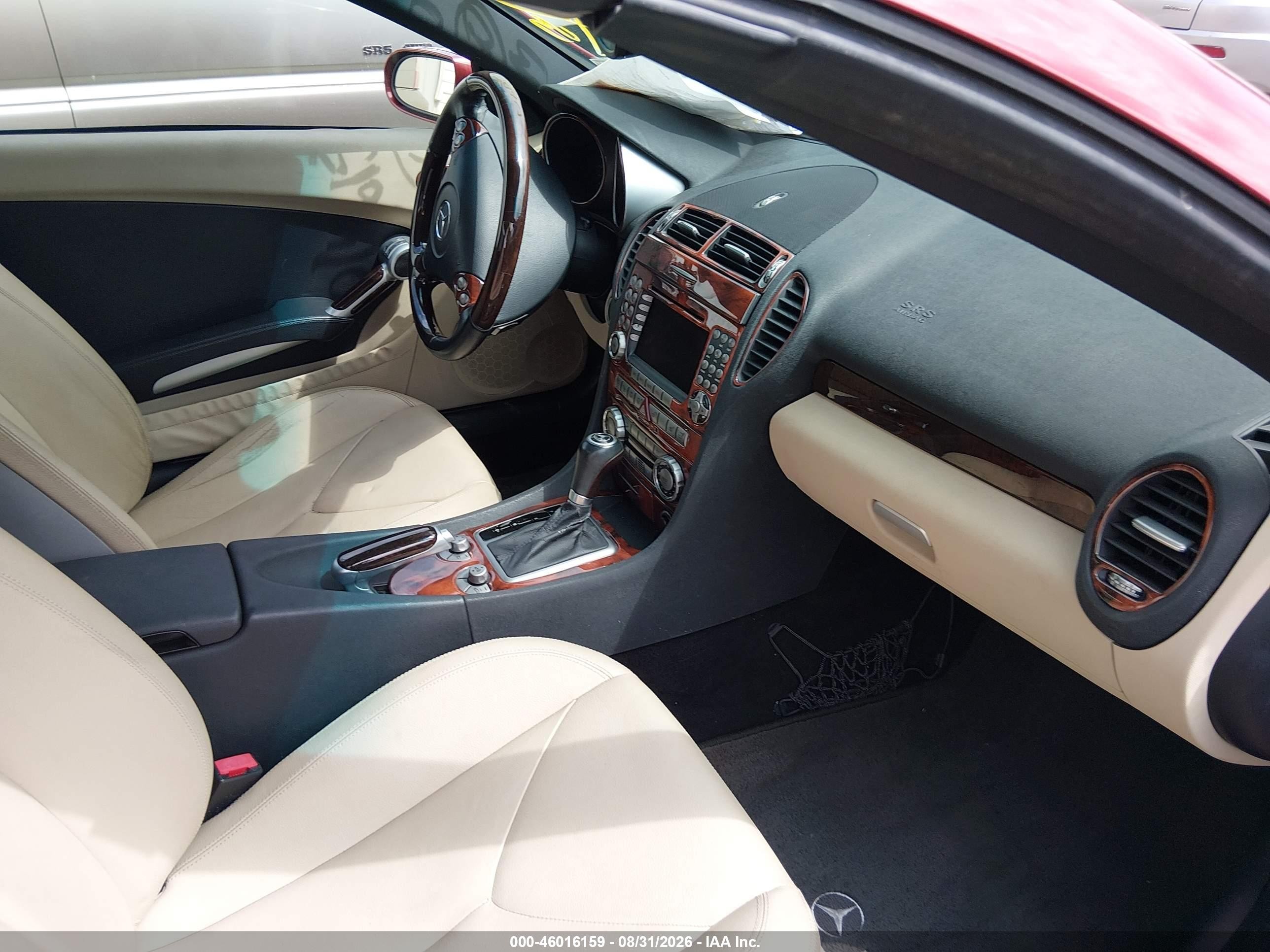 2005 Mercedes-benz Slk 350   Red vin: WDBWK56F25F053055